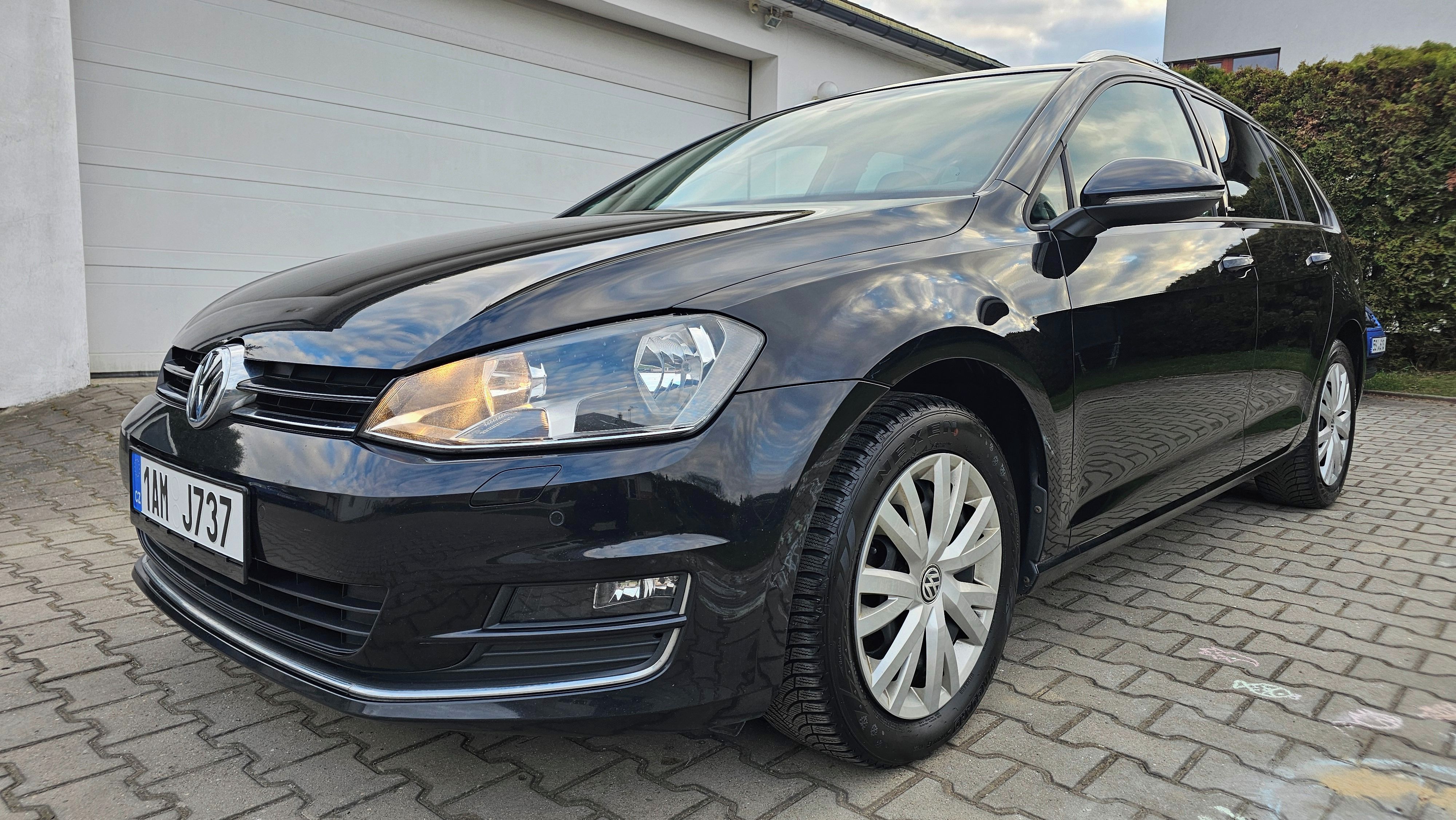 Volkswagen Golf, 7 1.6 TDi ALLSTAR SERVISOVÁNO - fotka 2