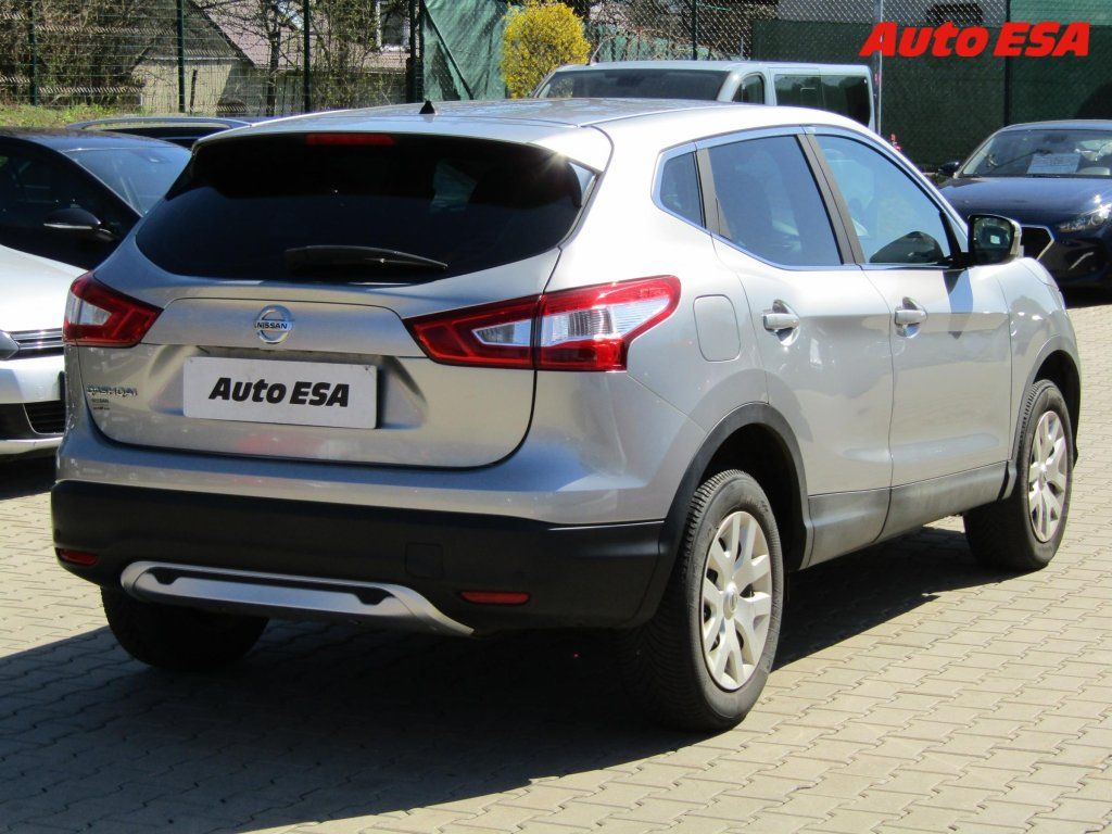 Nissan Qashqai, 1.6 DiG-T,ČR,Acenta,+kola - fotka 6