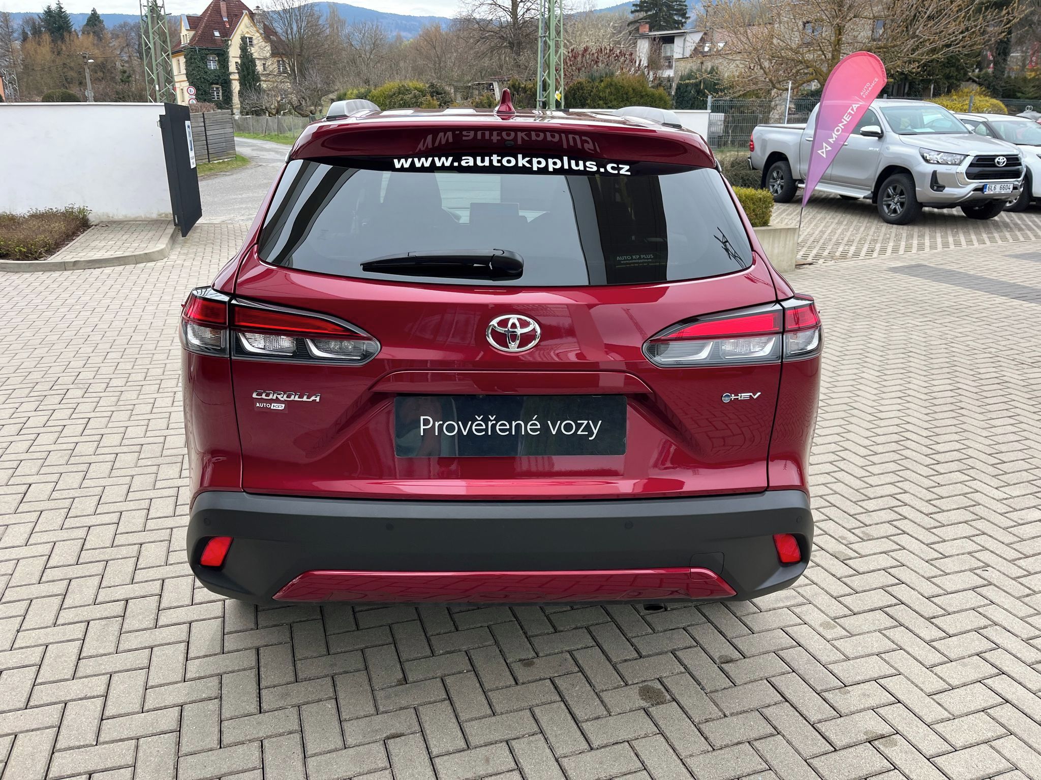 Toyota Corolla Cross, 1.8 Hybrid e-CVT Style Tech - fotka 5