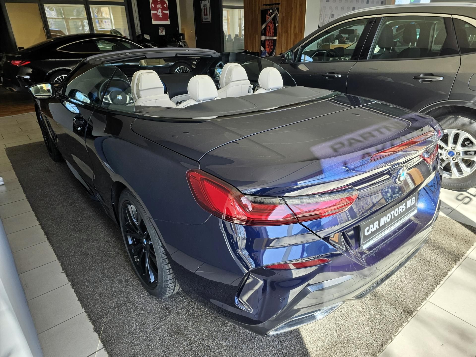 BMW Řada 8, 840i xD cabrio 1.maj, CZ - fotka 3