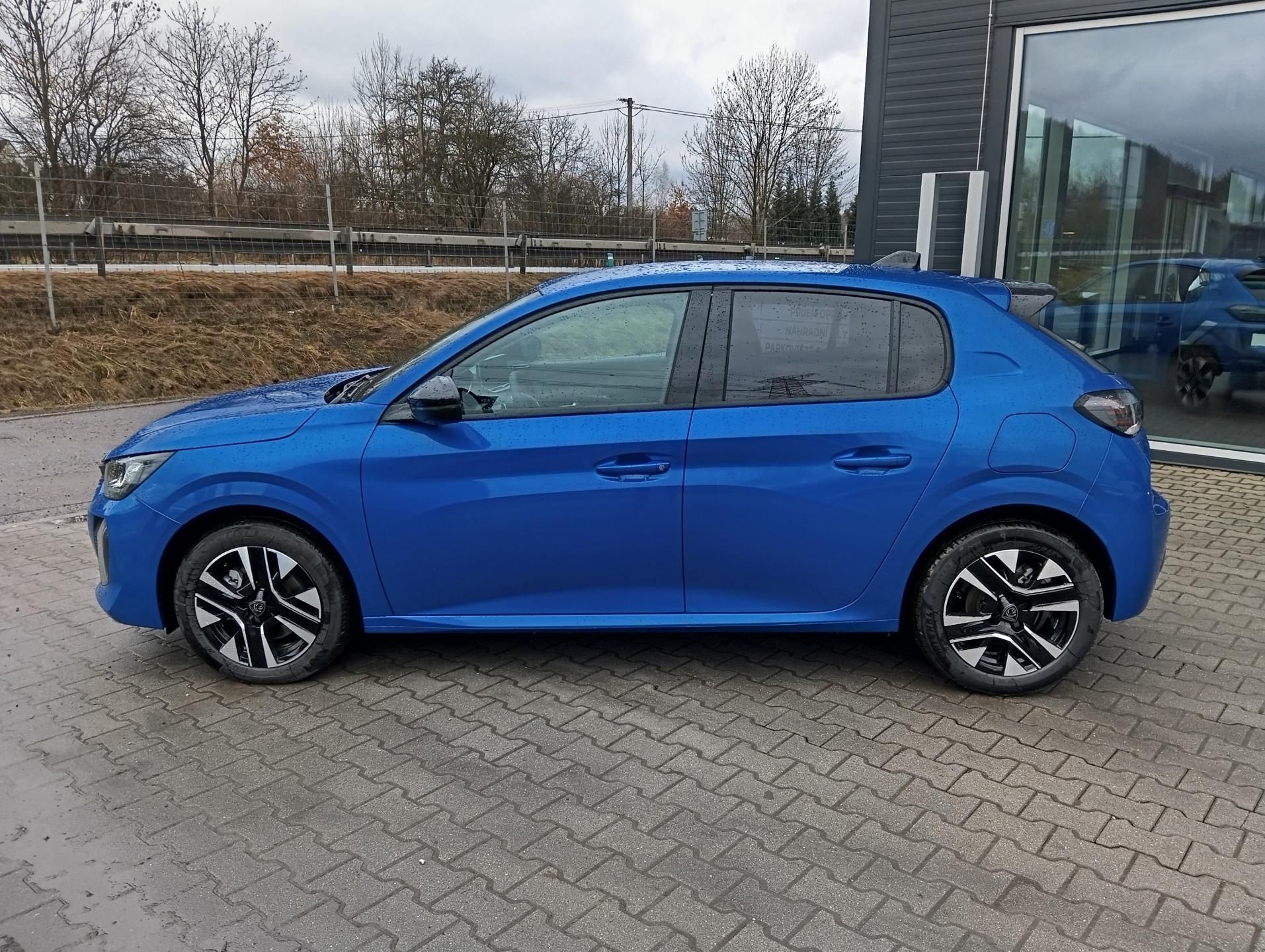 Peugeot 208, ALLURE Hybrid 110 e-DCS6 - fotka 4