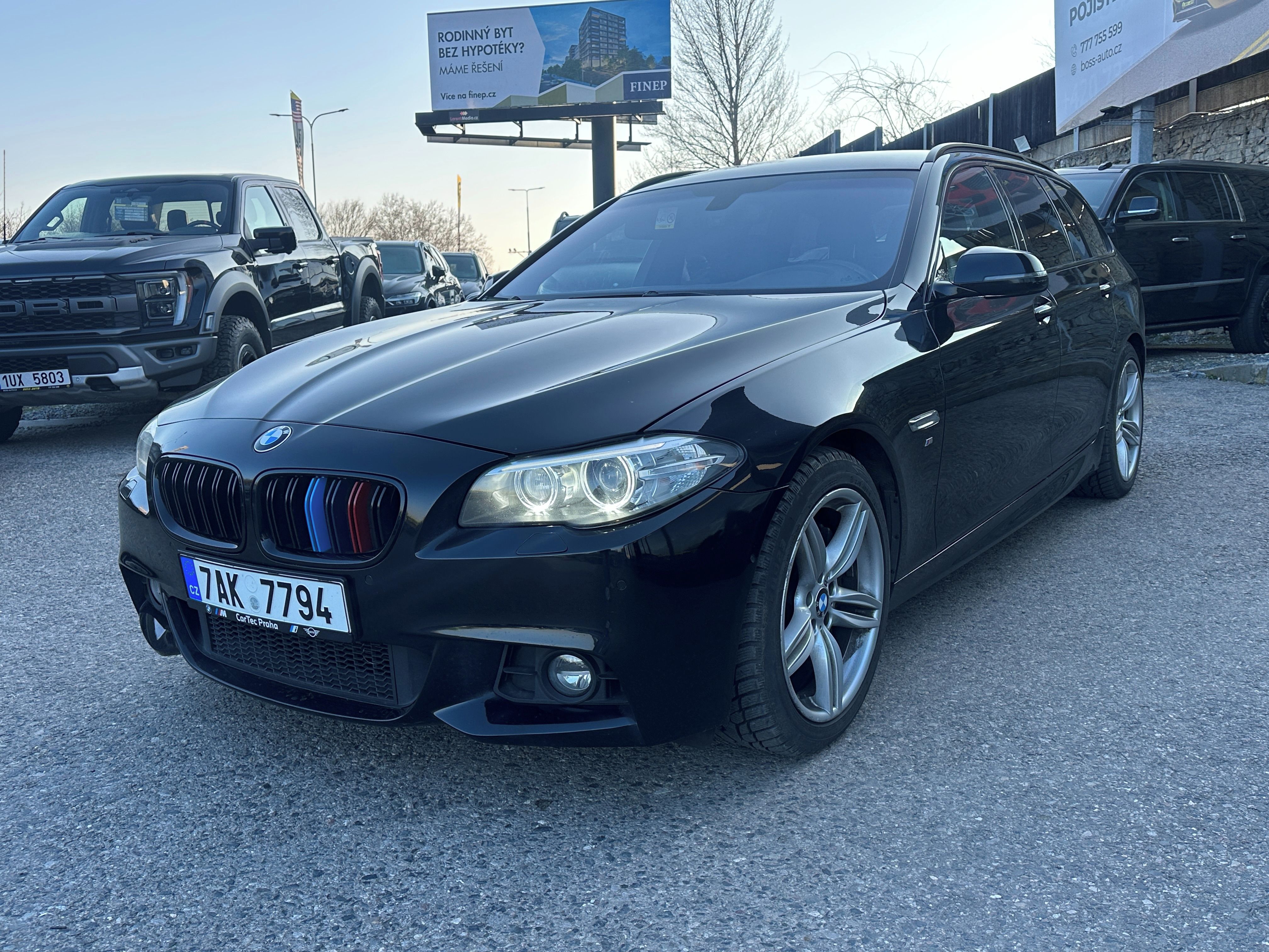 BMW Řada 5, BMW 530D 2015 - fotka 3