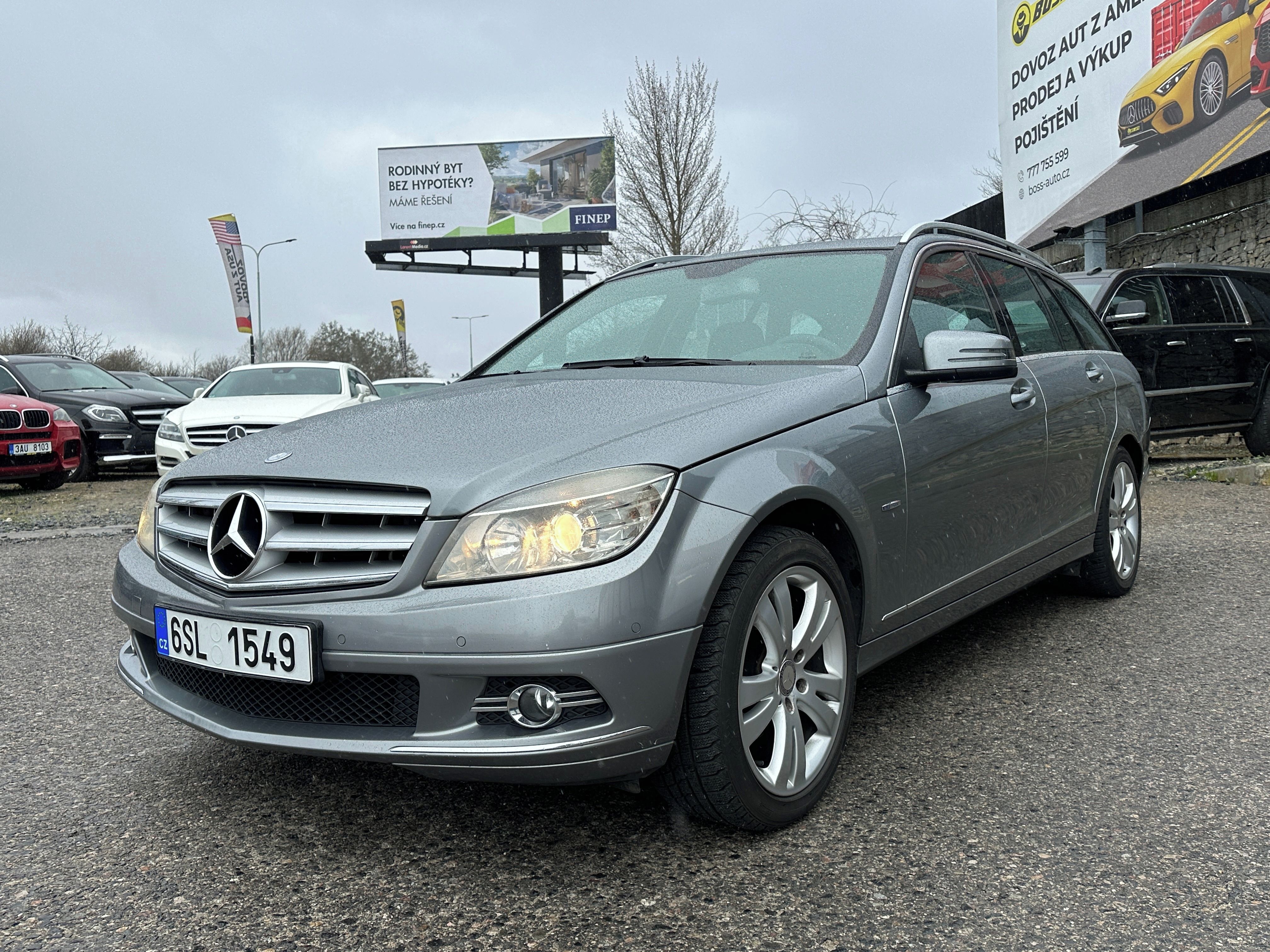 Mercedes-Benz Třídy C, Mercedes-Benz C 200 2010 - fotka 3