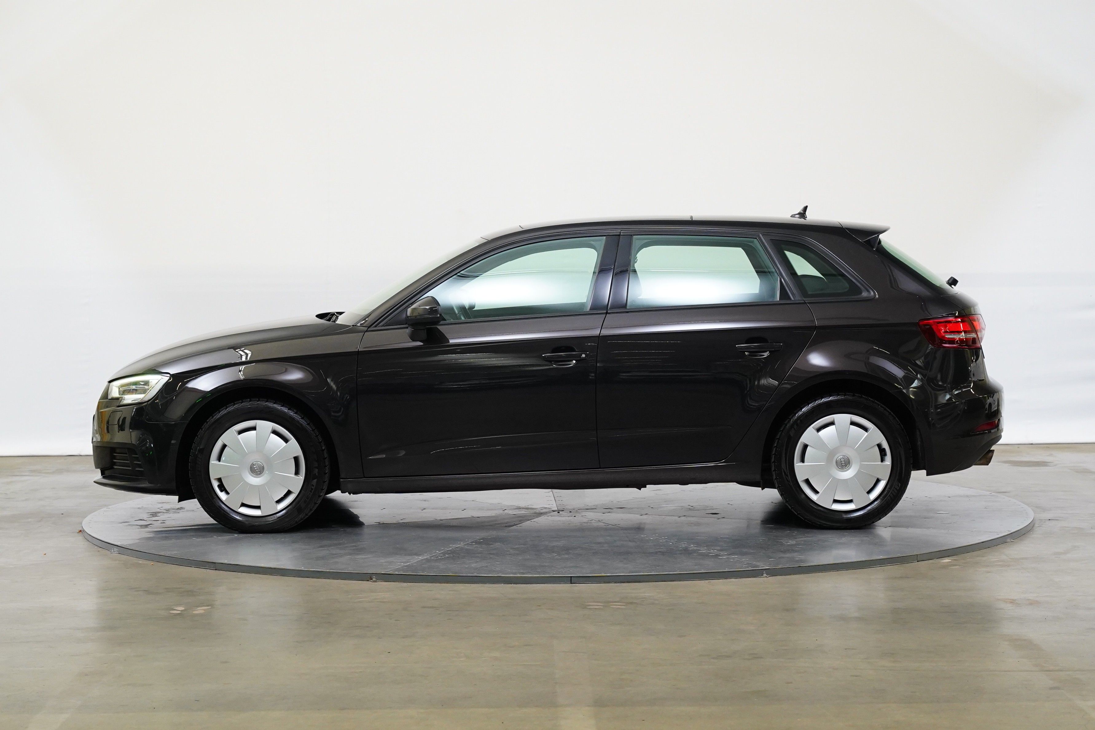 Audi A3, 1.4 TFS 110 kW Sportback - fotka 3