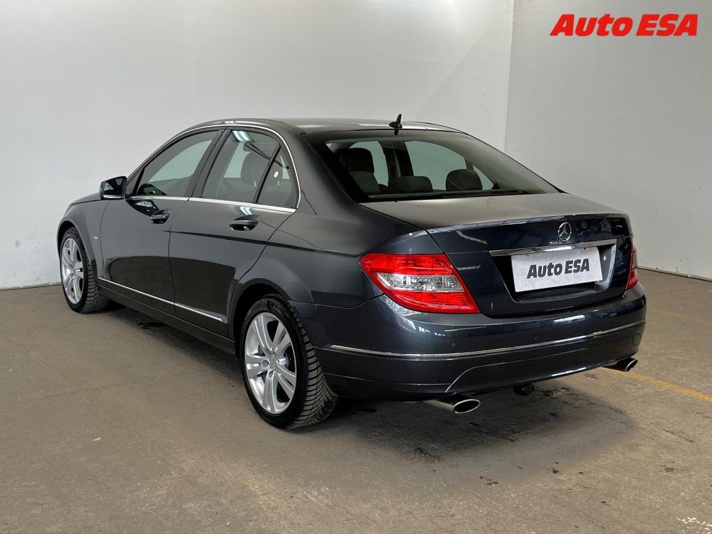 Mercedes-Benz Třídy C, 3.0 CDi C350,AT,TZ - fotka 6