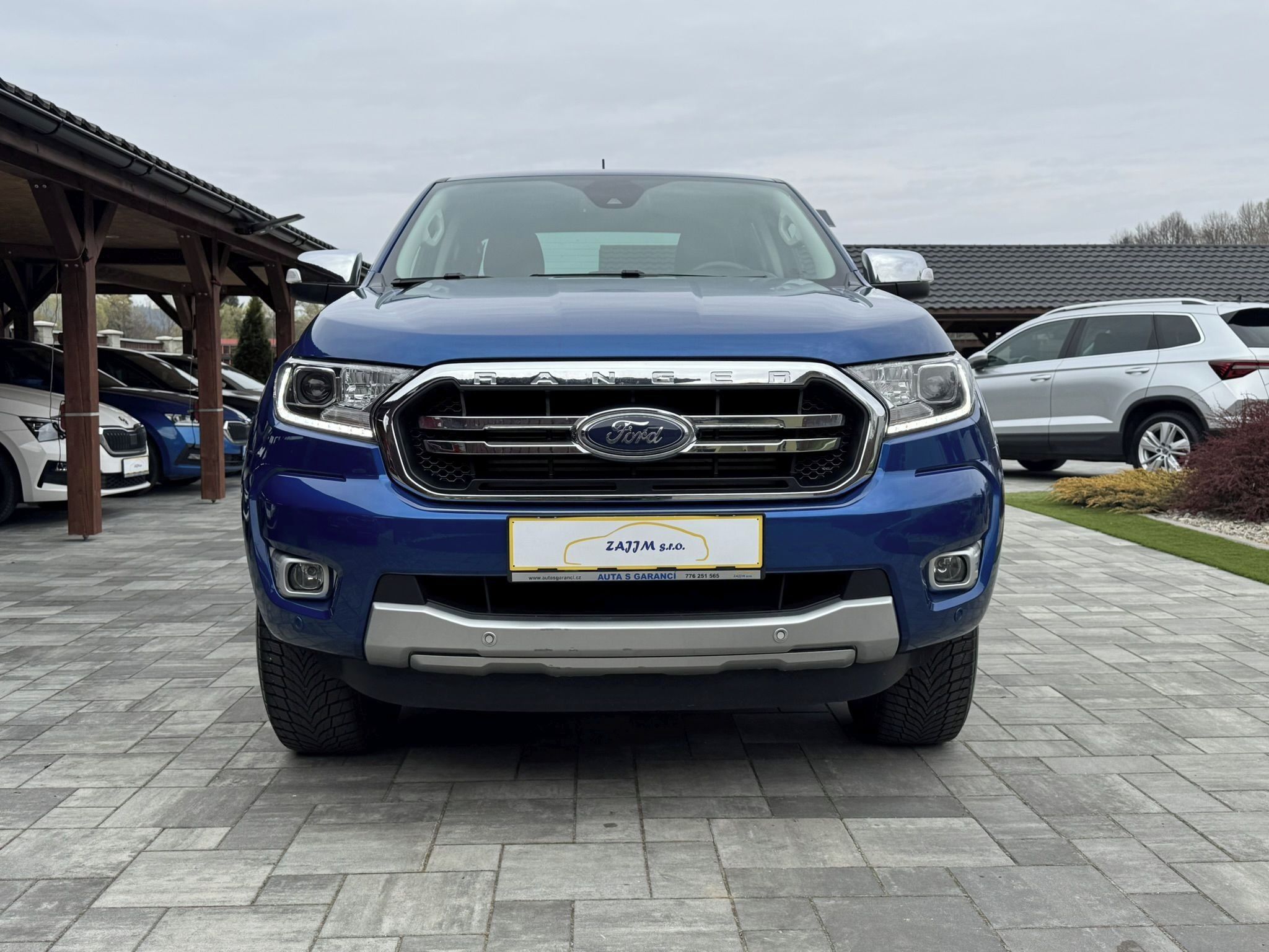 Ford Ranger, Limited 157kw + tažné z. - fotka 3
