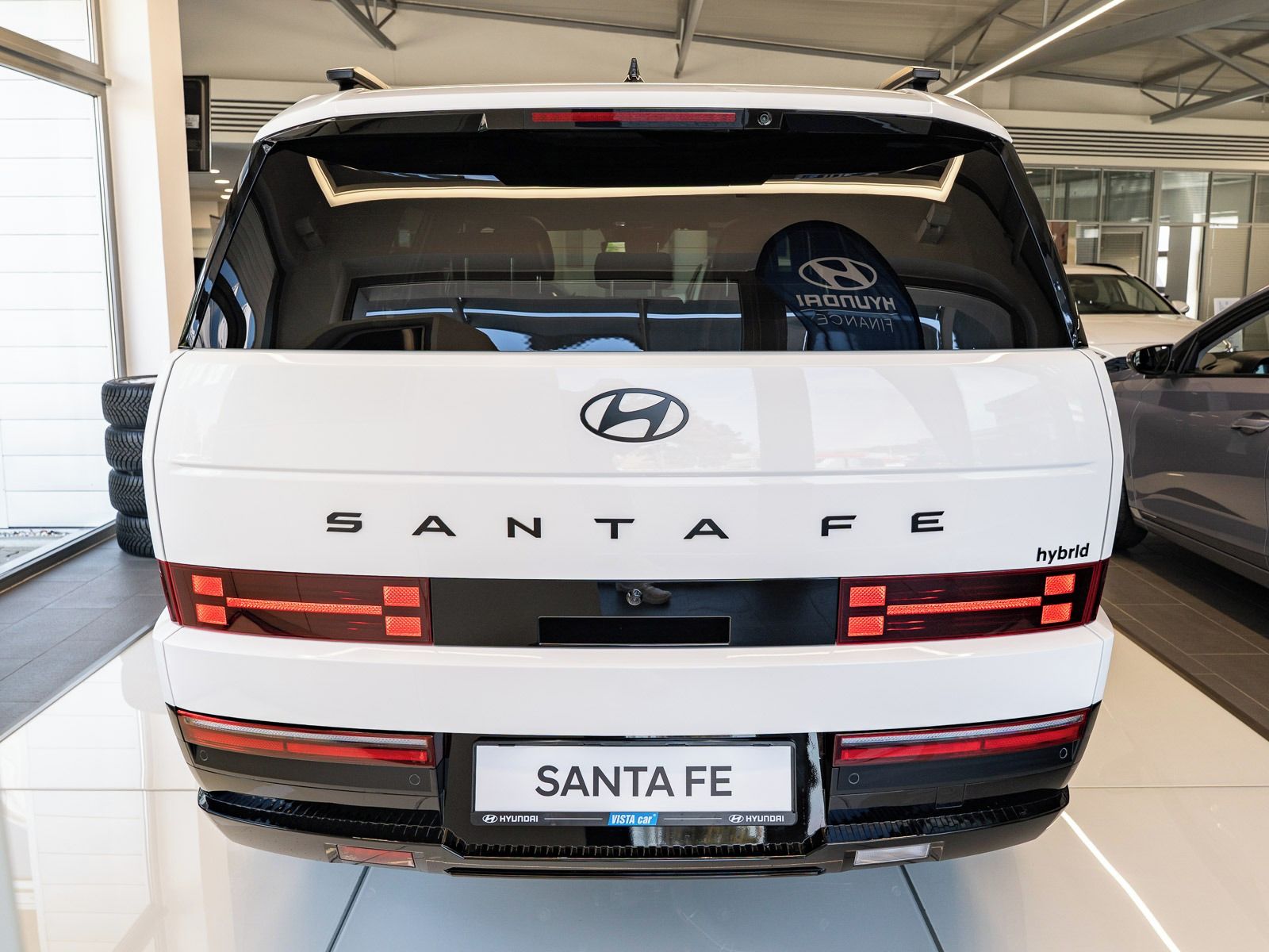 Hyundai Santa Fe, 1,6 T-GDI HEV 4WD CALLIGRAPHY - fotka 4