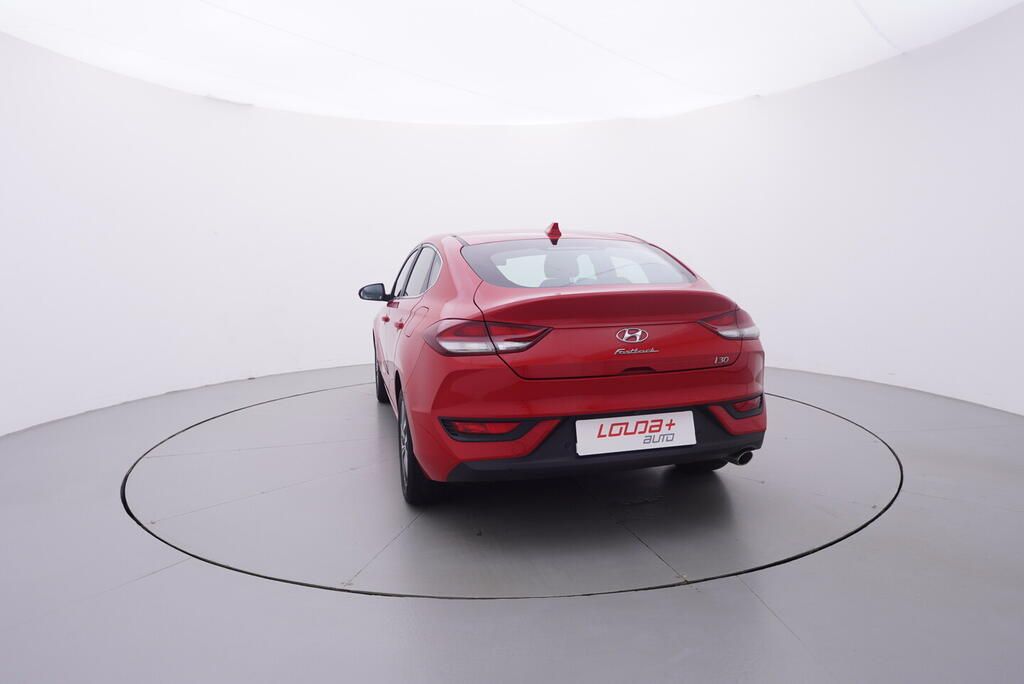 Hyundai i30, 1.0 T-GDI 88 kW - fotka 4