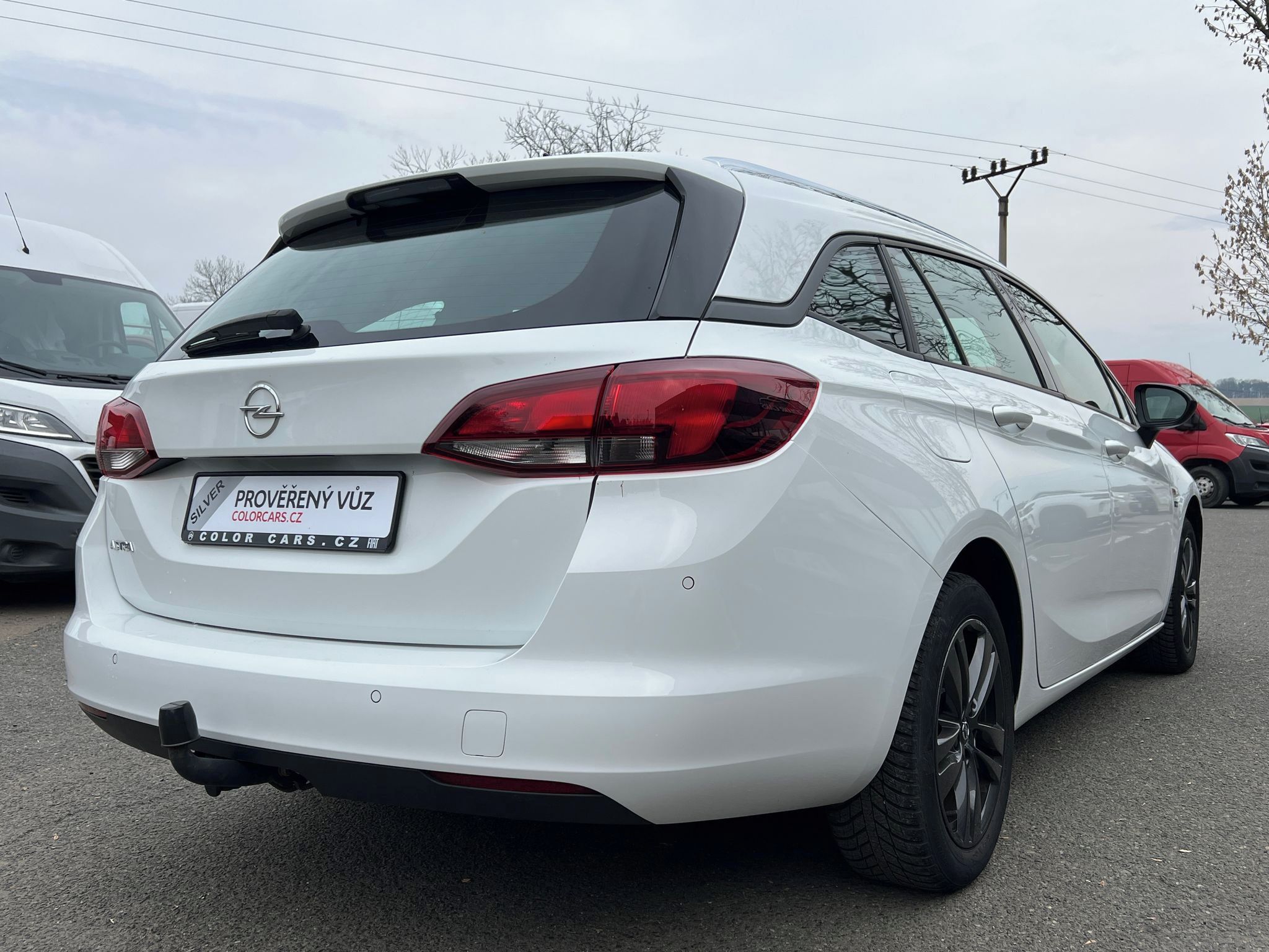 Opel Astra, 1.2 130k SERVIS ZÁRUKA TAŽNÉ - fotka 5