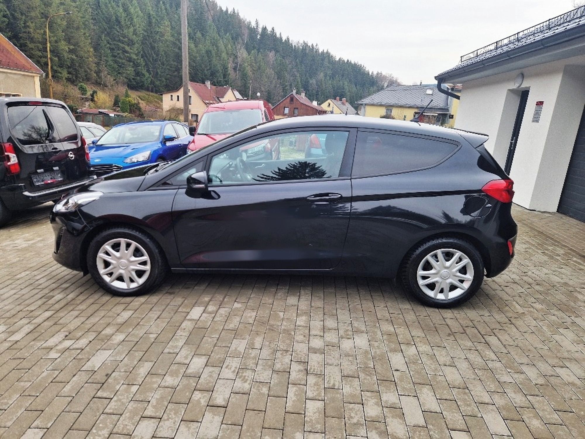 Ford Fiesta, 1.1i (63 kW), vyhř. př. okno - fotka 5