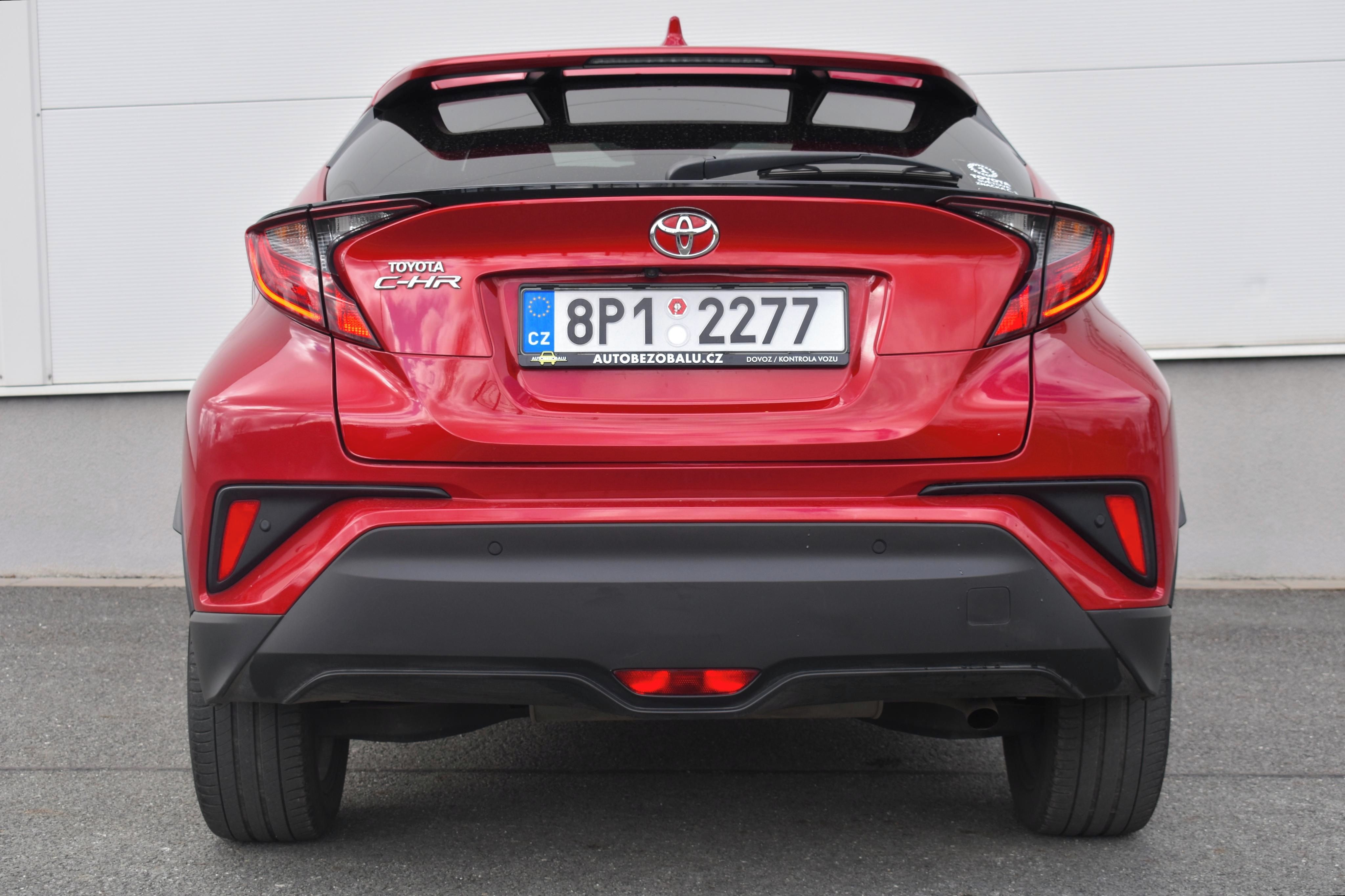 Toyota C-HR, 1.2 Turbo/2020/85kW/MANUÁL - fotka 5