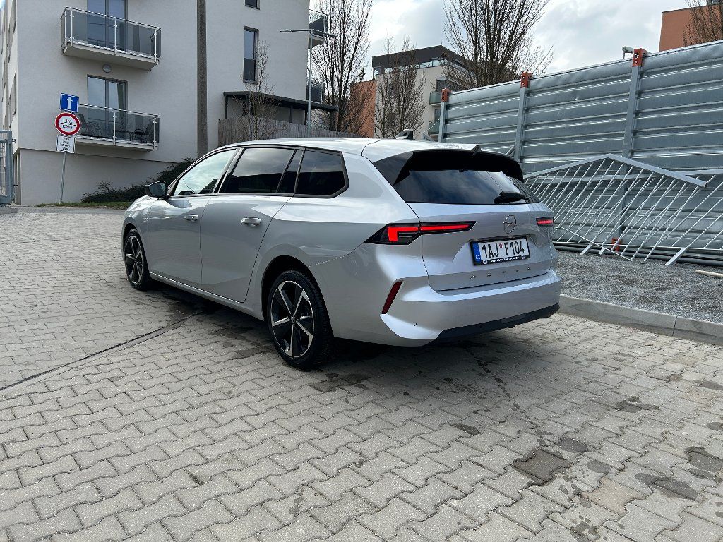 Opel Astra, ST Edition 1,2 Turbo 81kw MT6 - fotka 3