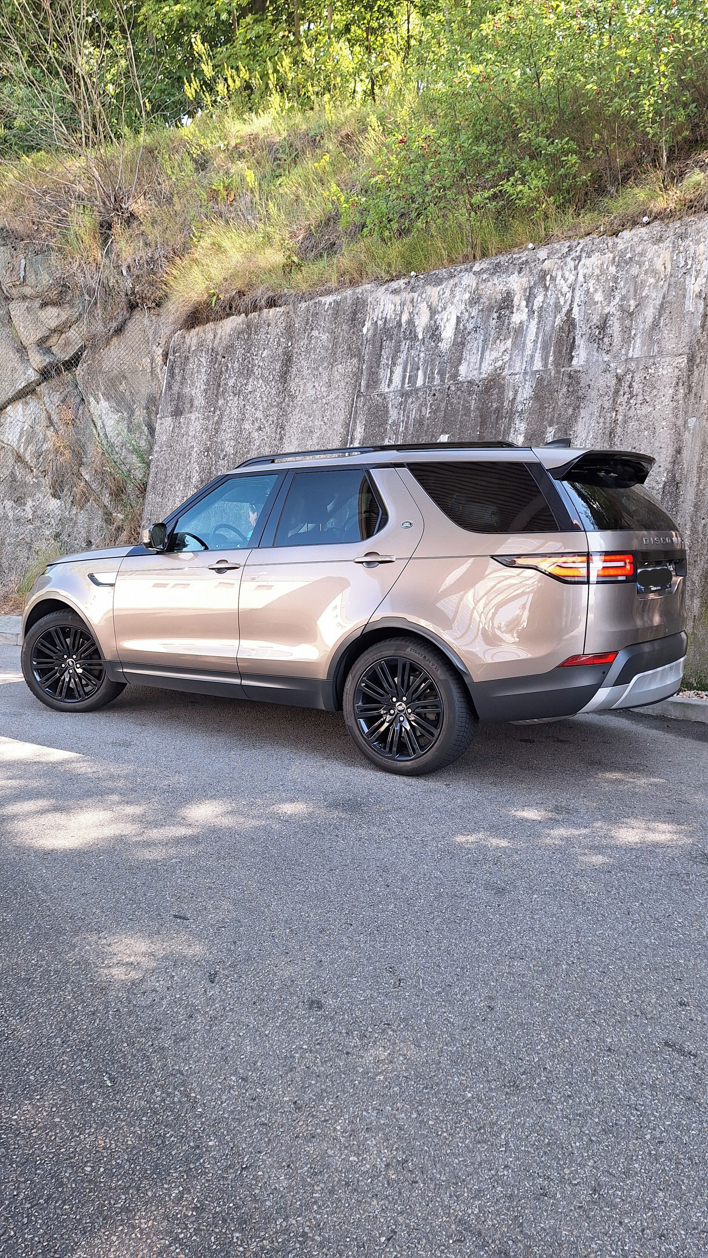 Land Rover Discovery, ČR/DPH/GARÁŽOVANÉ - fotka 2