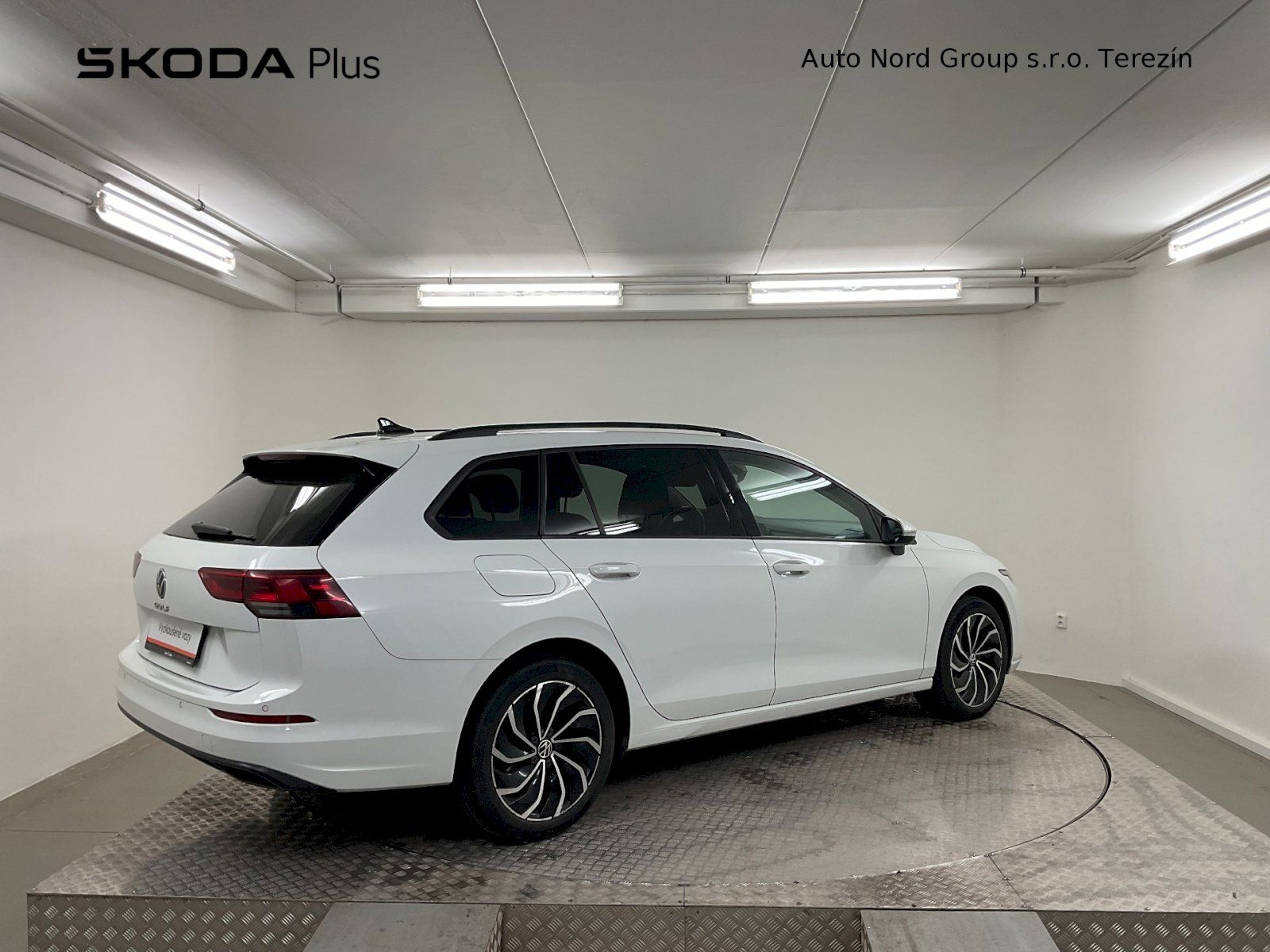 Volkswagen Golf Variant, 1.5 TSI EVO 96 kW Life Variant - fotka 2