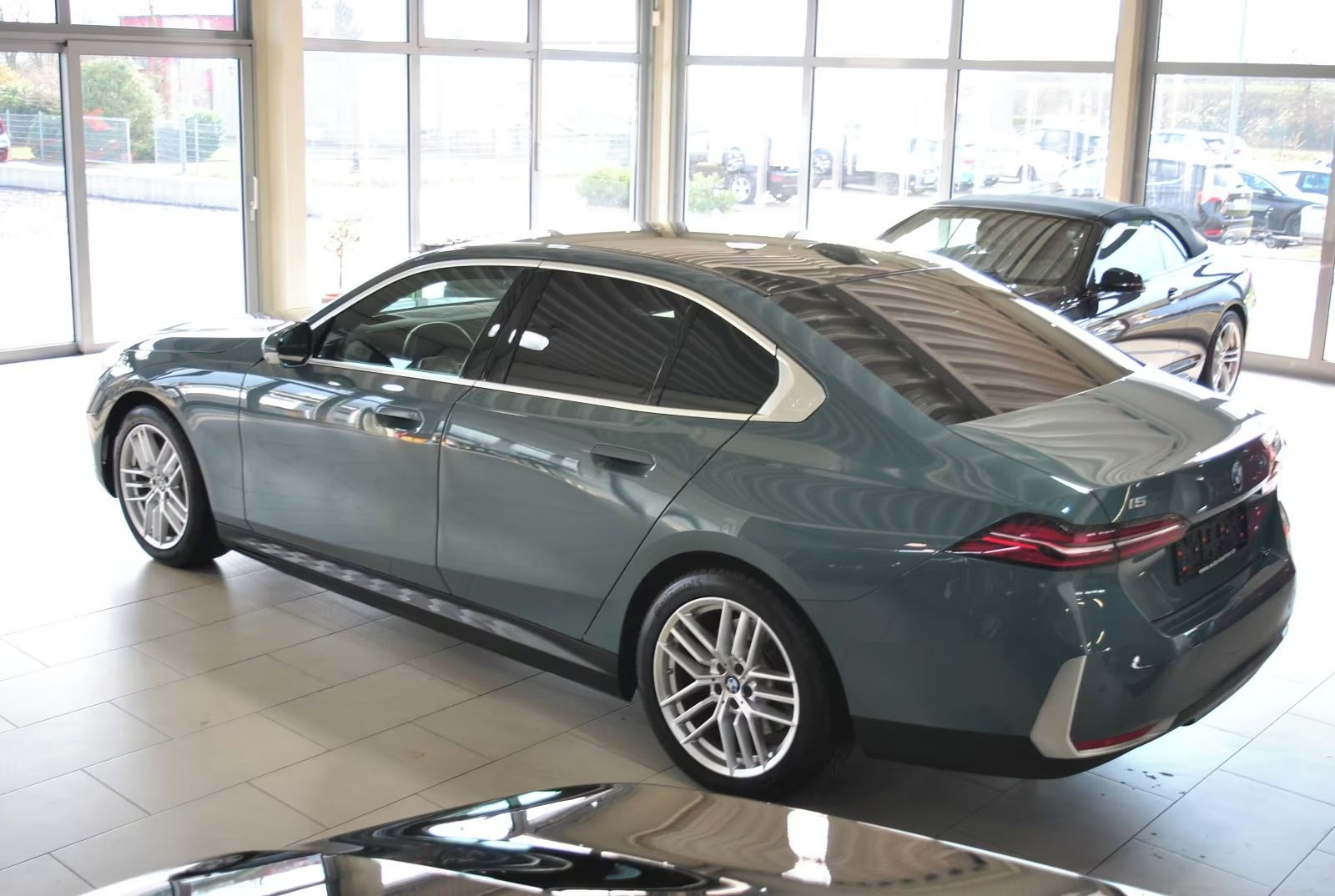 BMW i5, 40 eDrive Lim.*Kůže*360°*Navi* - fotka 2