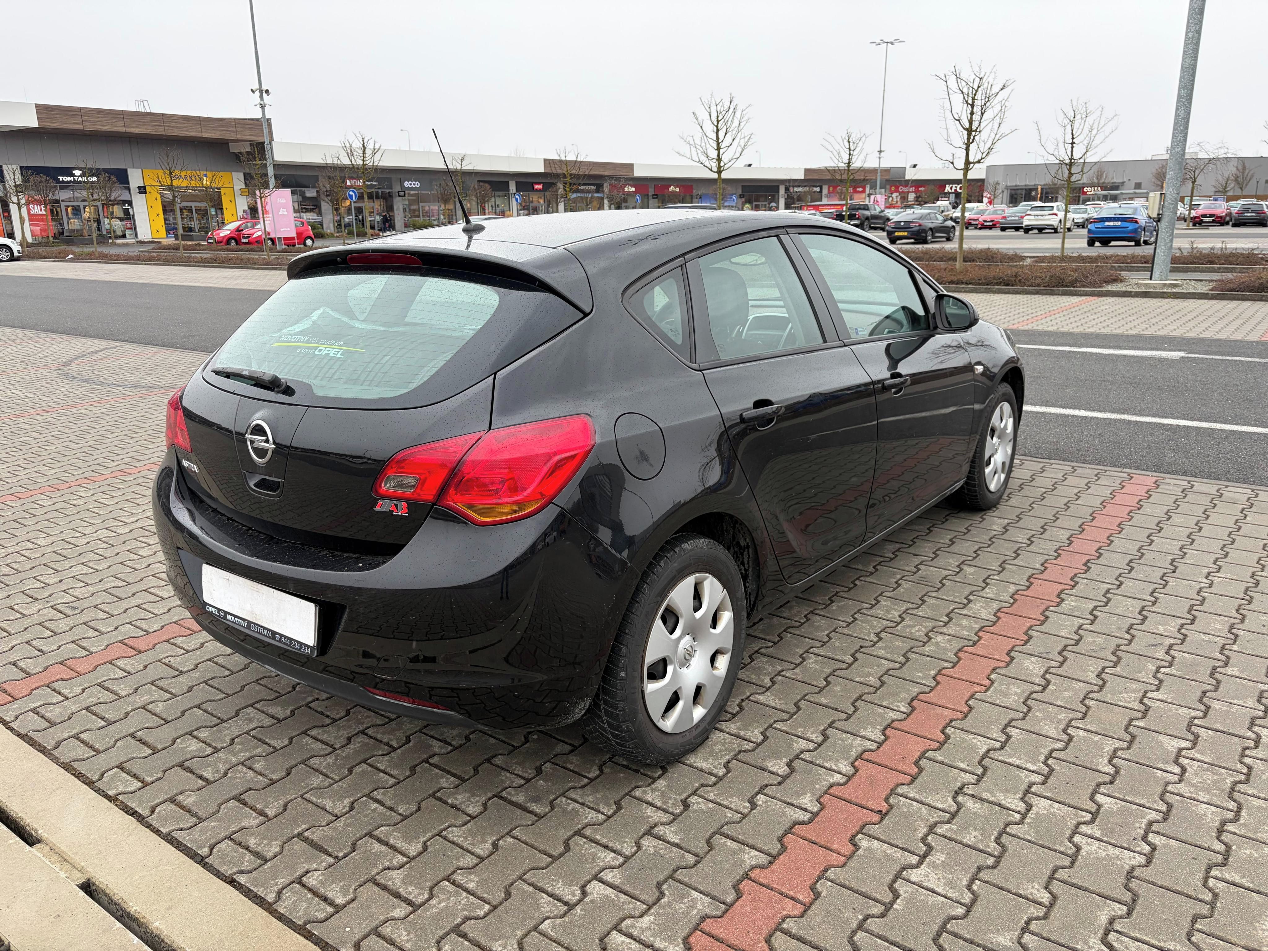 Opel Astra, 1.4 16V ČR naj. 145 tisíc km - fotka 3
