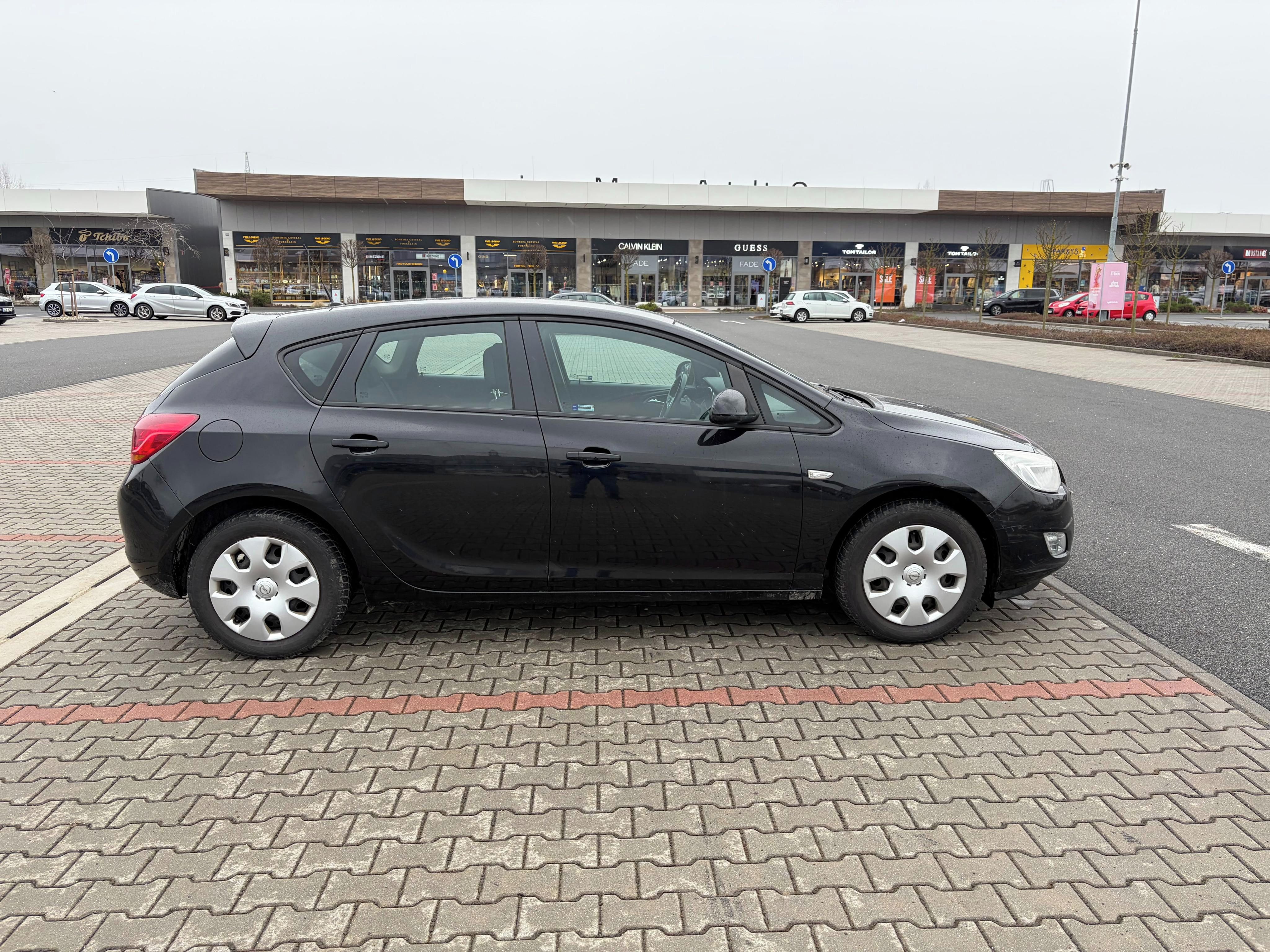 Opel Astra, 1.4 16V ČR naj. 145 tisíc km - fotka 2