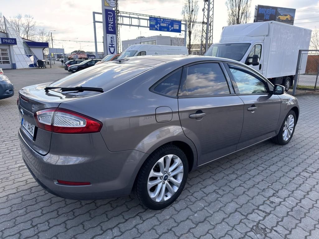Ford Mondeo, 1.6i 118 kW serviska - fotka 5