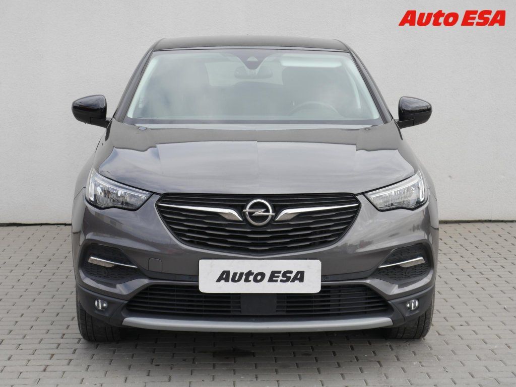 Opel Grandland X, 1.2PT,1.maj,ČR,navi - fotka 2