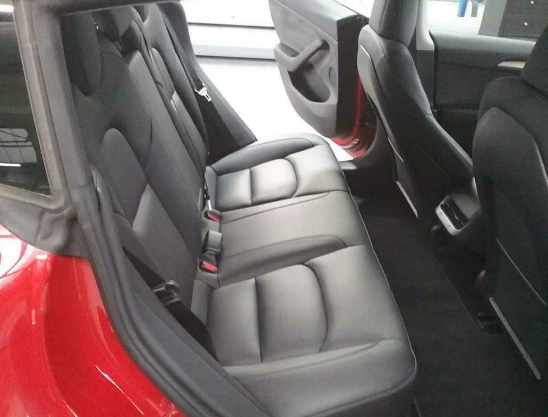 Tesla Model 3, Plus refresh 2021 LFP - fotka 5