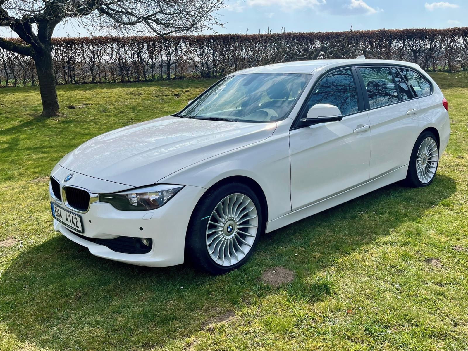 BMW Řada 3, 2015 BMW 320d - fotka 4