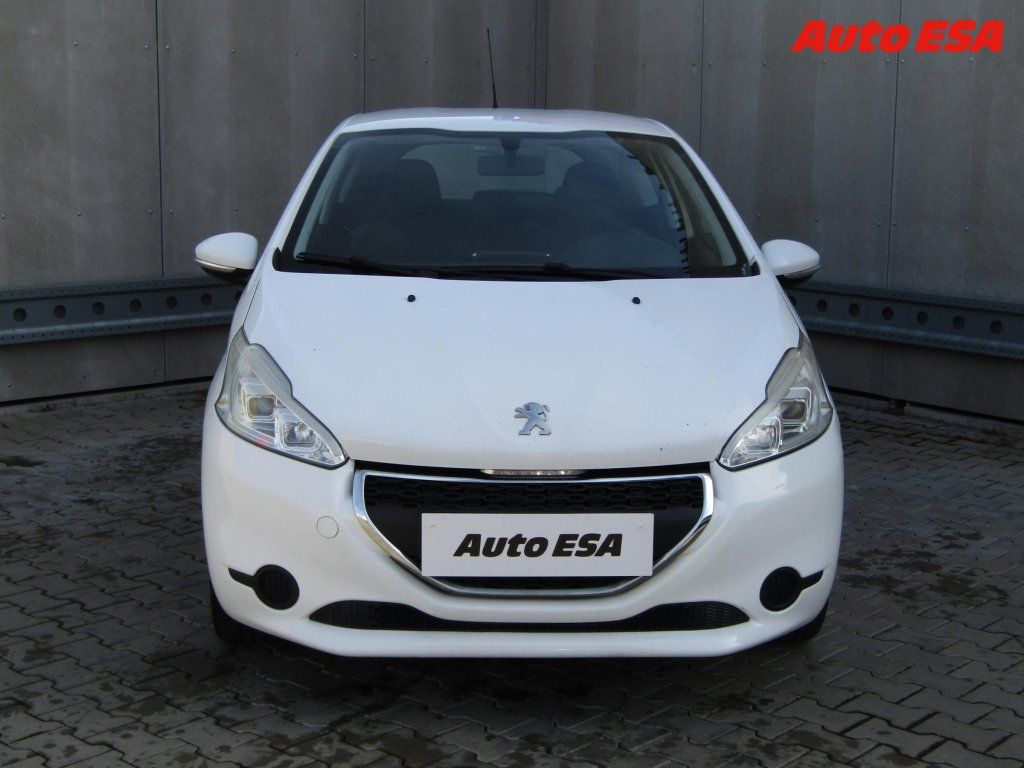 Peugeot 208, 1.2 VTi,AC,temp - fotka 2
