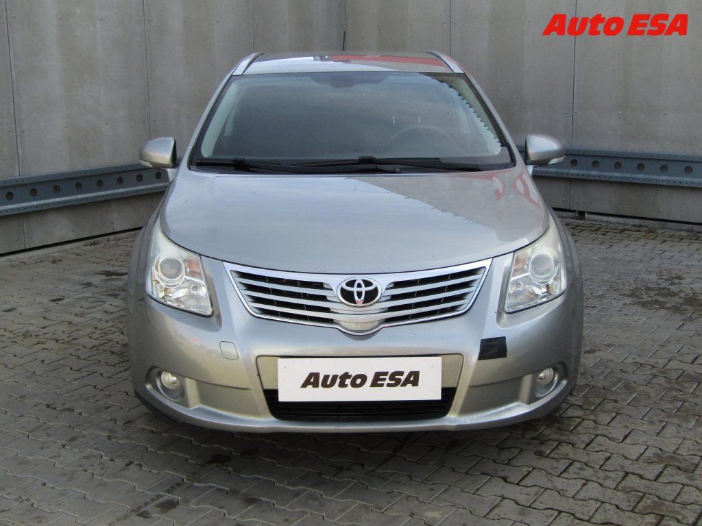 Toyota Avensis, 1.8 i,AT,TZ - fotka 2