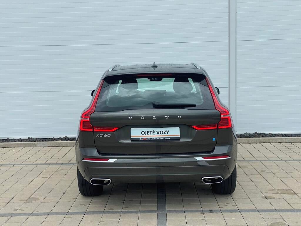 Volvo XC60, Inscription Polestar 2.0 D4 14 - fotka 5