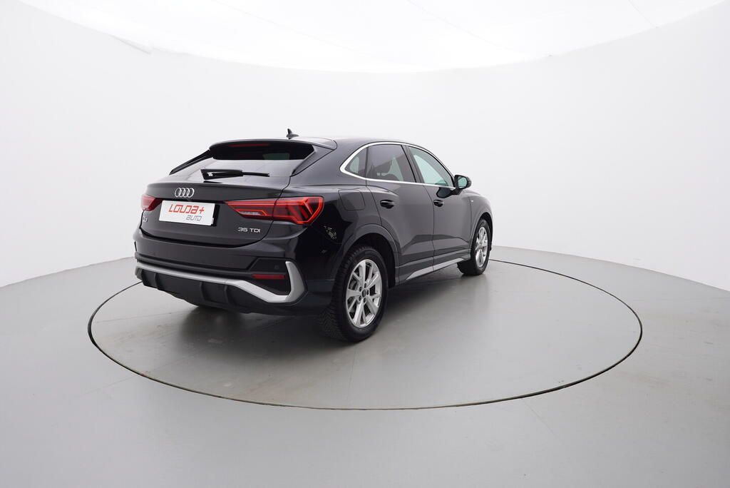Audi Q3, S line 2.0 TDI 110 kW - fotka 5