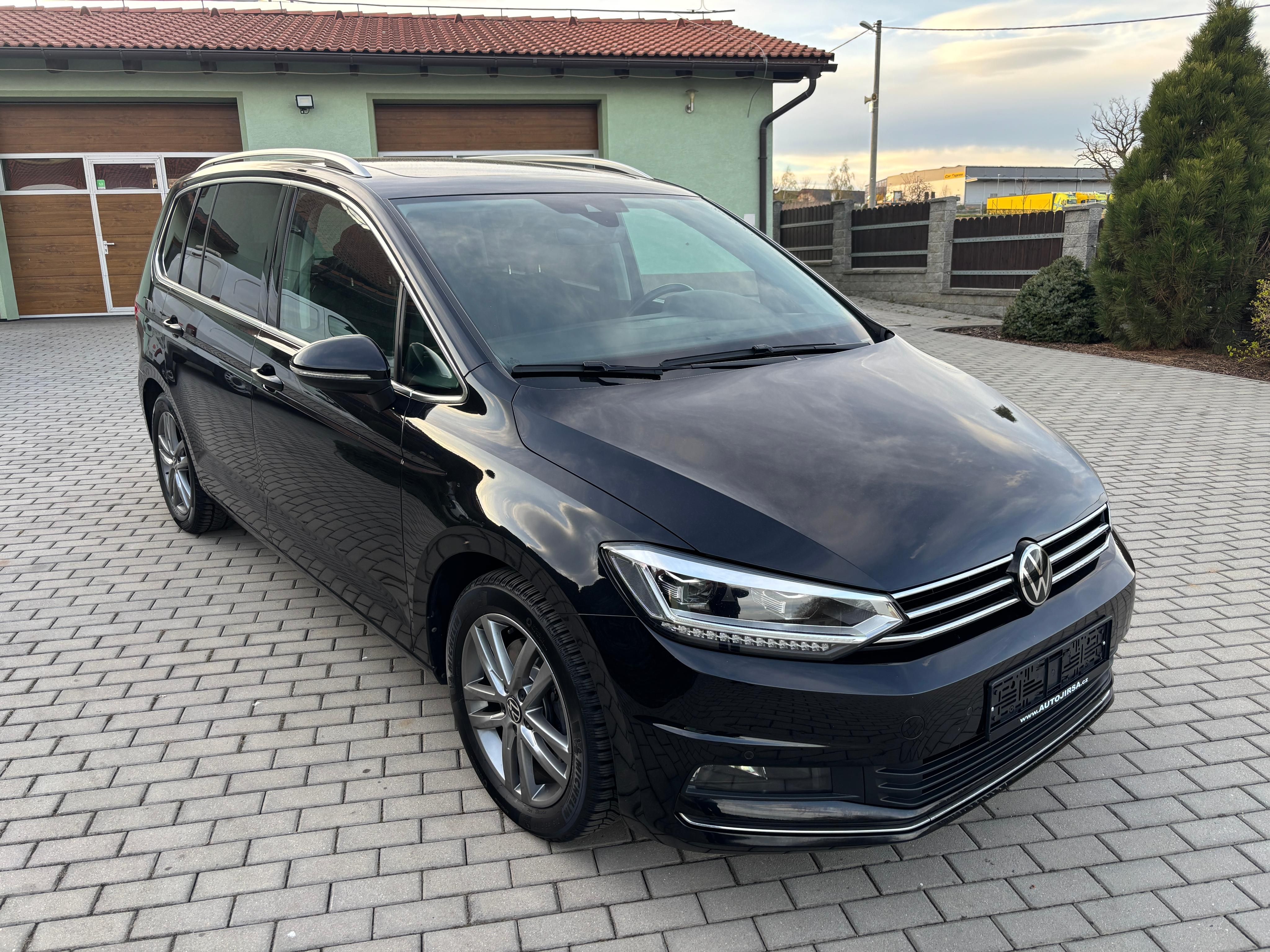 Volkswagen Touran, 2,0TDI HIGHLINE PANORAMA SERVI - fotka 3