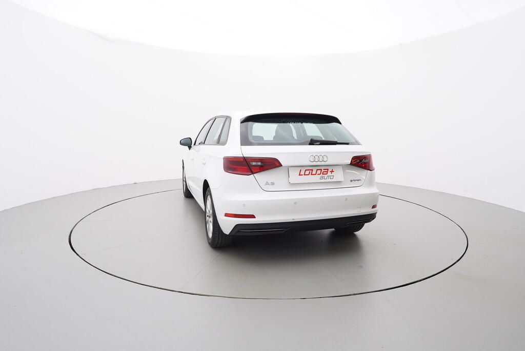 Audi A3, 1.4 81 kW - fotka 4