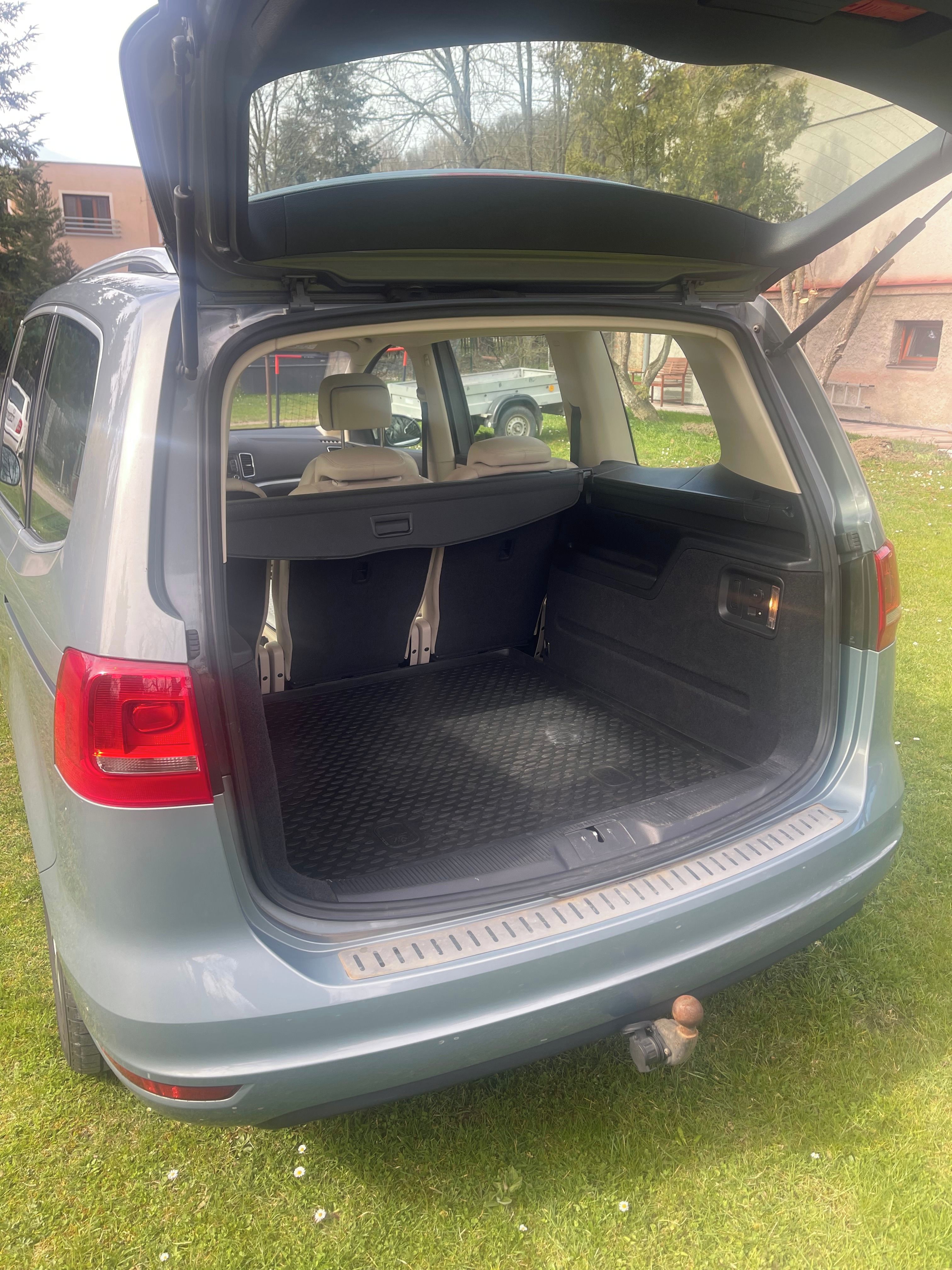 Volkswagen Sharan, 130kw, DSG, STK do 07/2027 - fotka 4