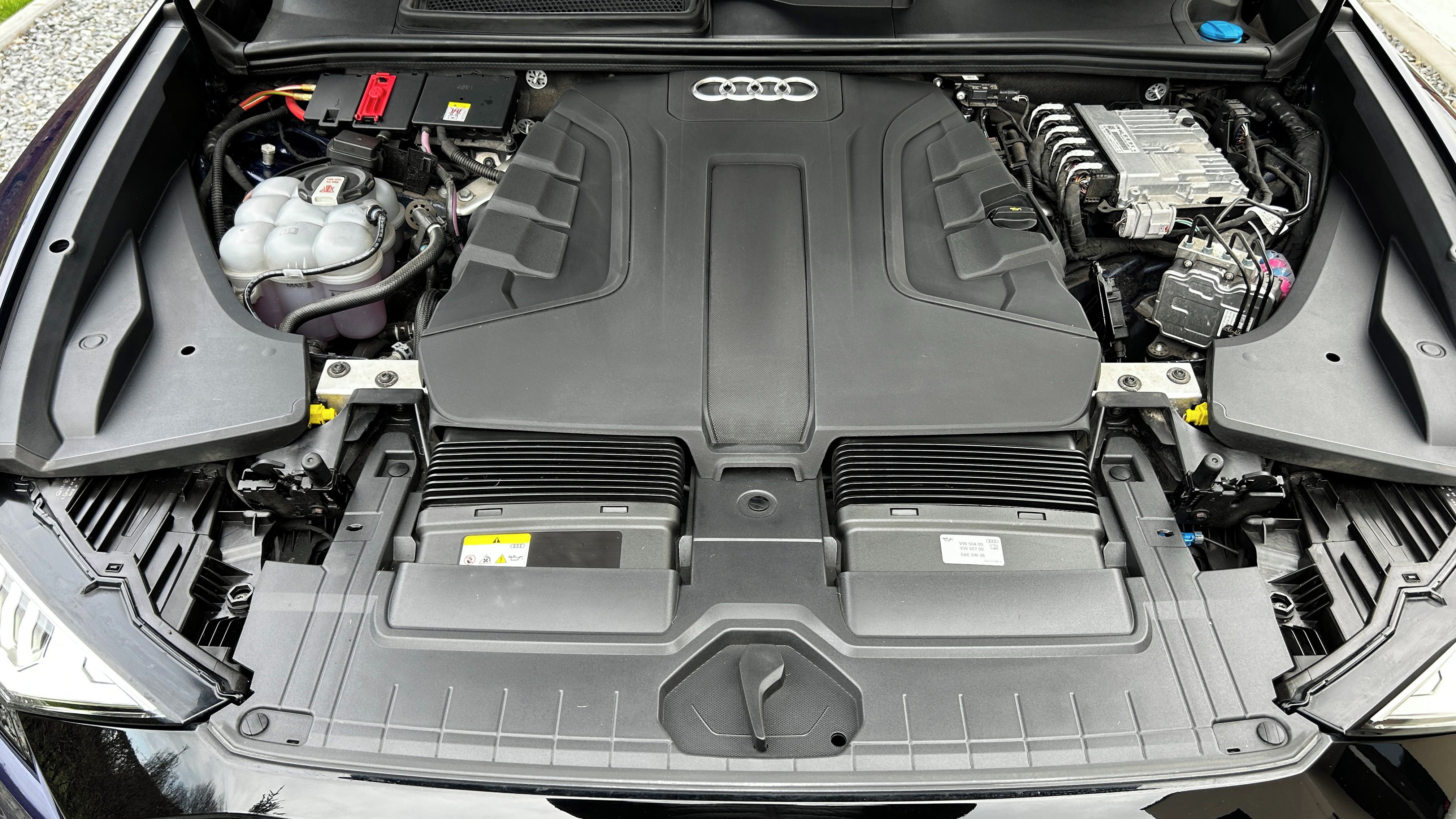 Audi Q8, AUDI Q8 45 TDI quattro - fotka 6