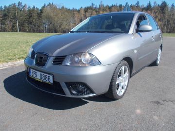 1,4 63KW spolehlivé auto,klima