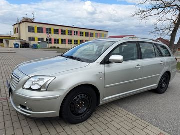 2.0 benzín