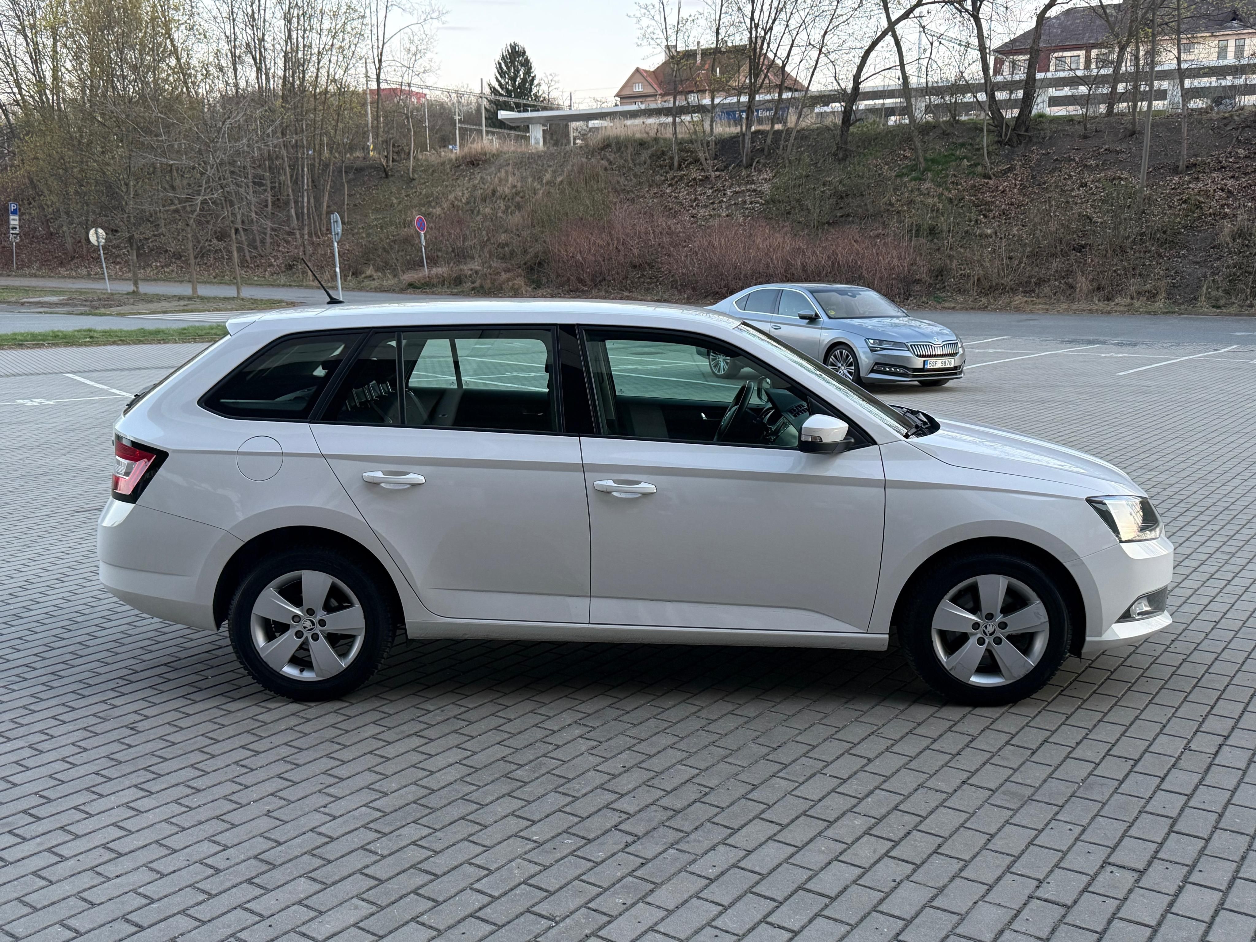 Škoda Fabia, 1.0i, 81kw Původ ČR - fotka 6