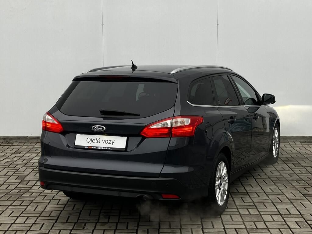 Ford Focus, titanium 1.6 110 kW - fotka 2