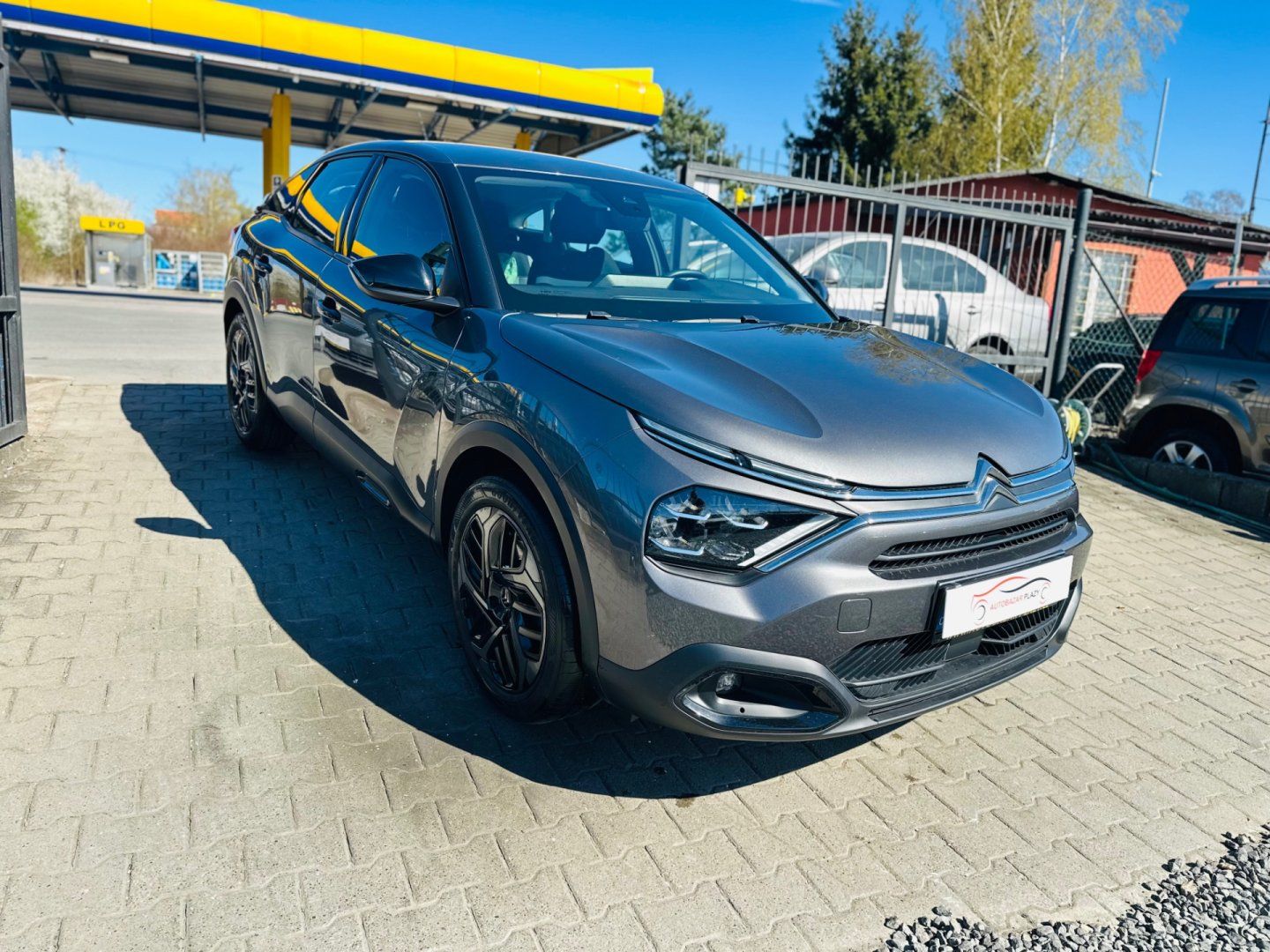 Citroën C4, 1.majitel, ČR, NAVI, LED, ALU