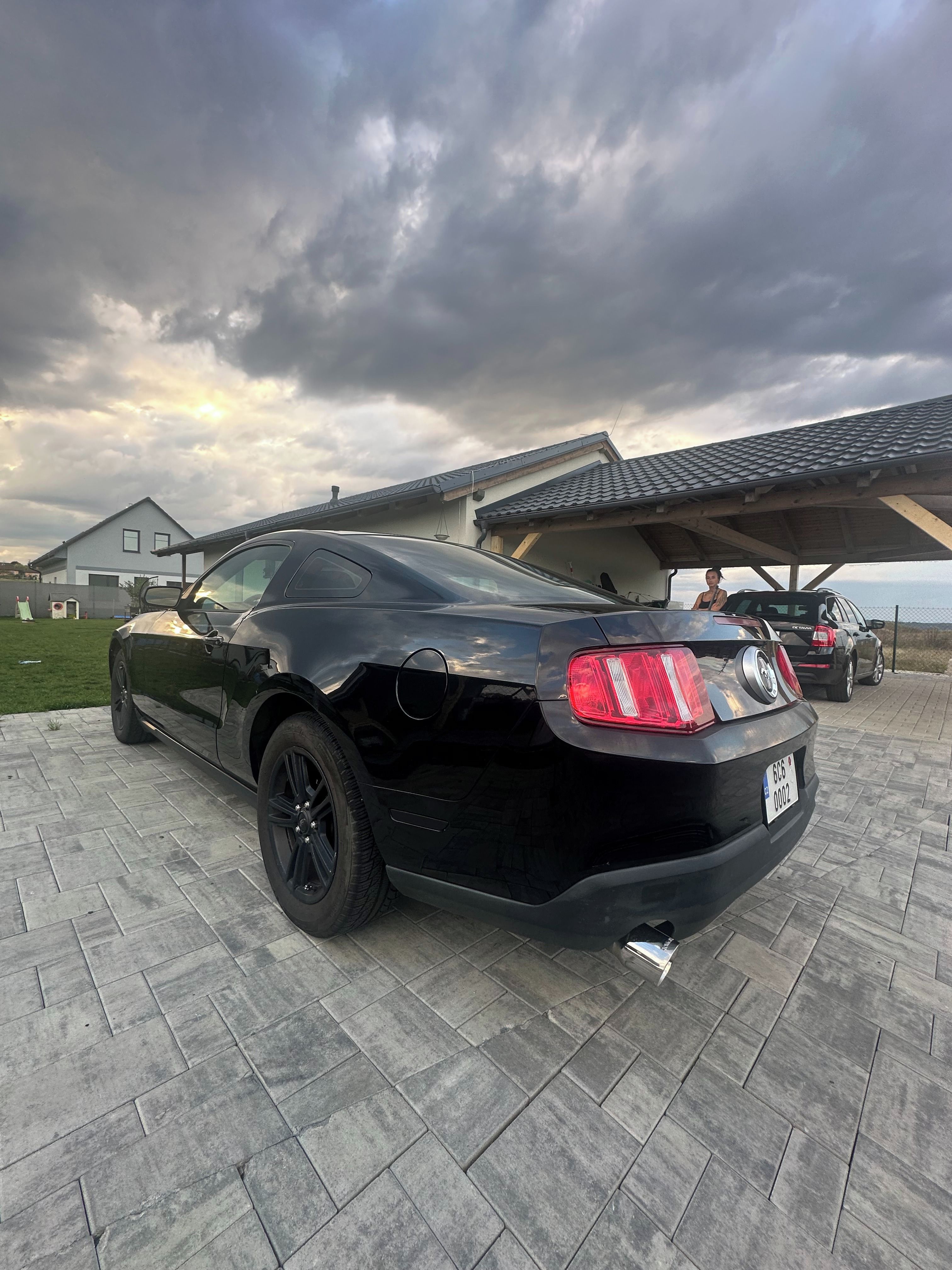 Ford Mustang, 4.0 V6 - fotka 3