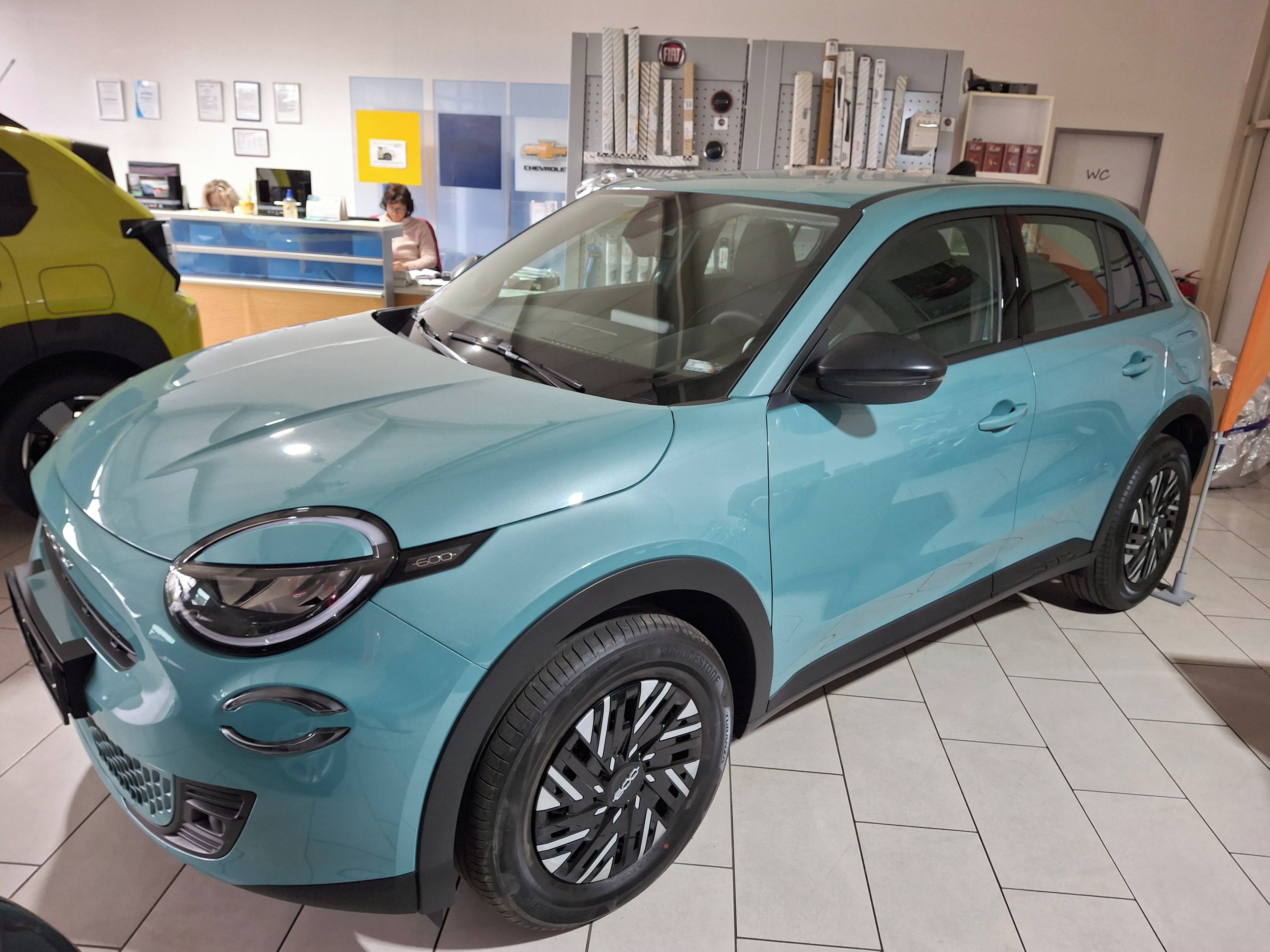 Fiat 600, Hybrid, 1.2T ( 100K ), automat