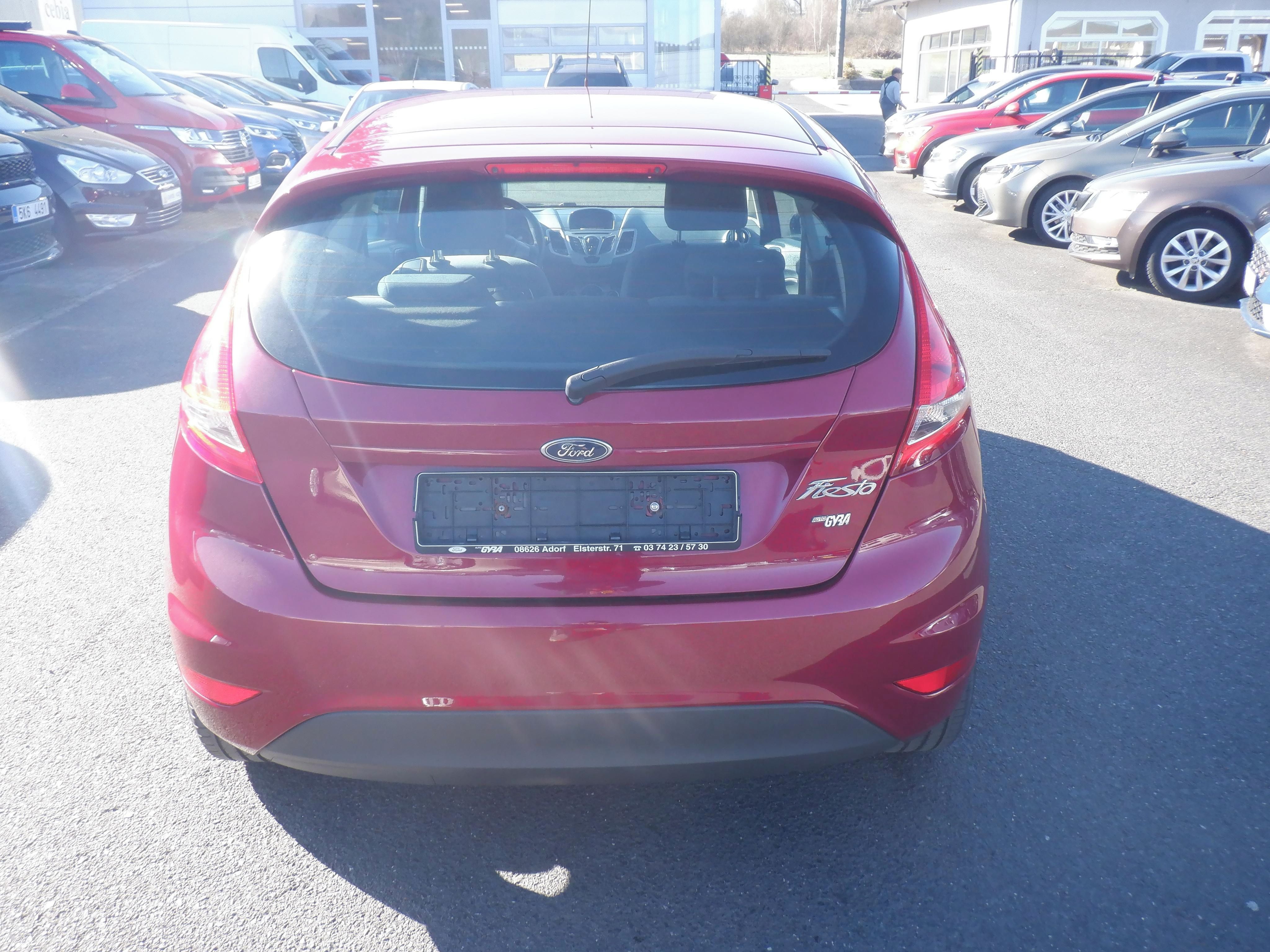 Ford Fiesta, 1.2i Ambiente - fotka 6
