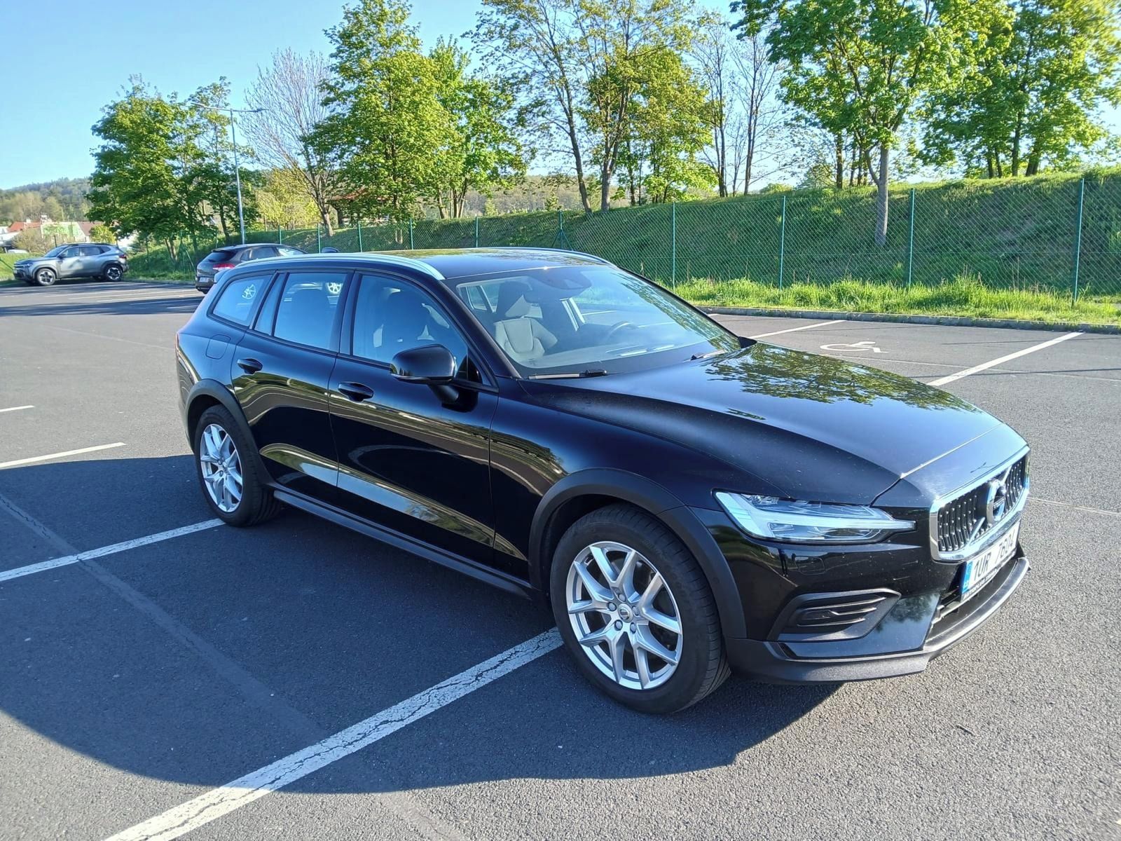 Volvo V60, Cross Country tažné,nez.topení