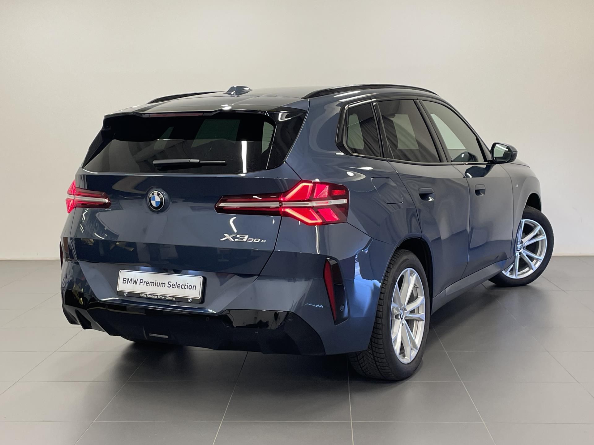BMW X3, BMW xDrive 30e - fotka 2