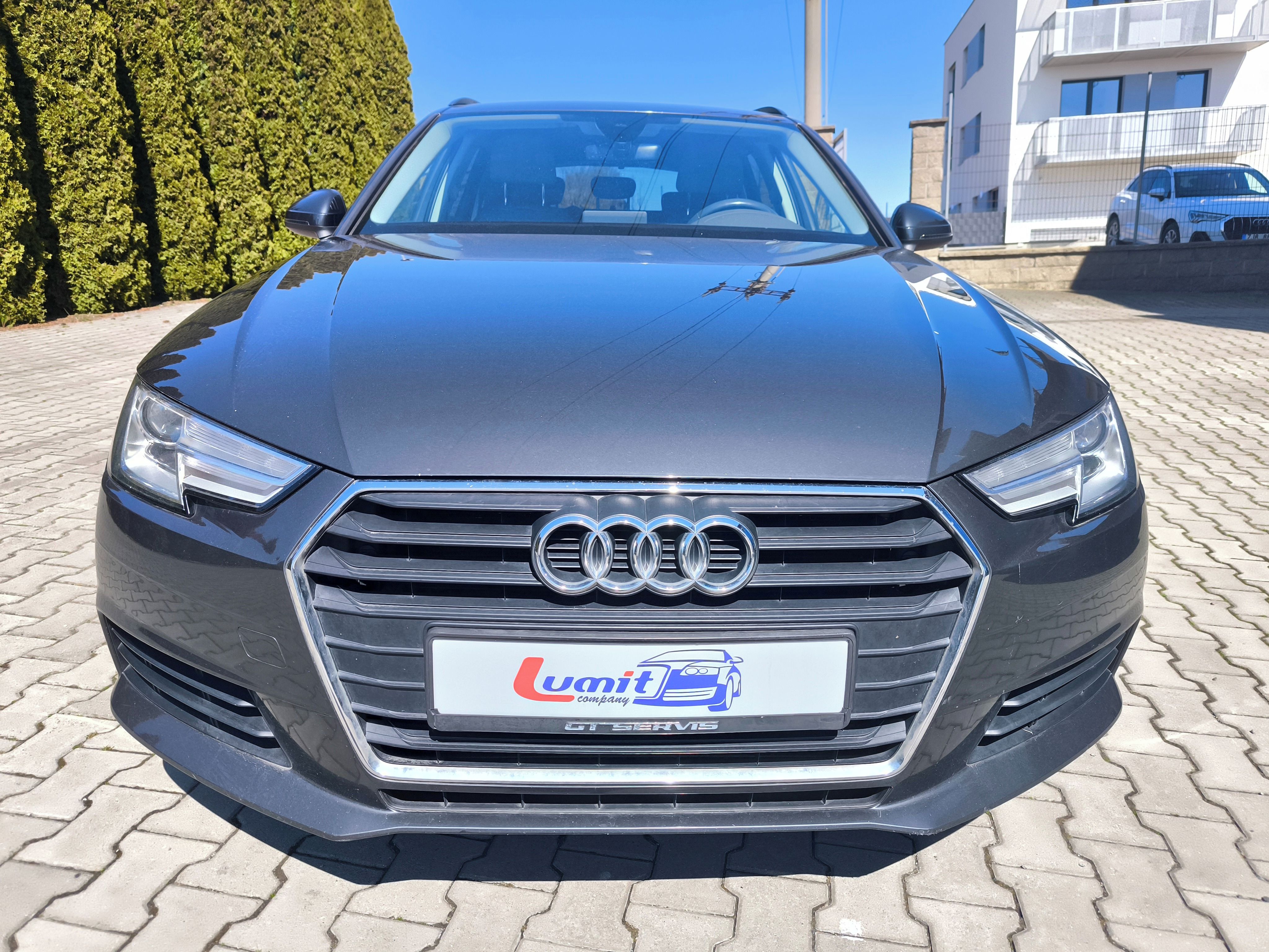 Audi A4 Avant, 2.0 TDi - fotka 2