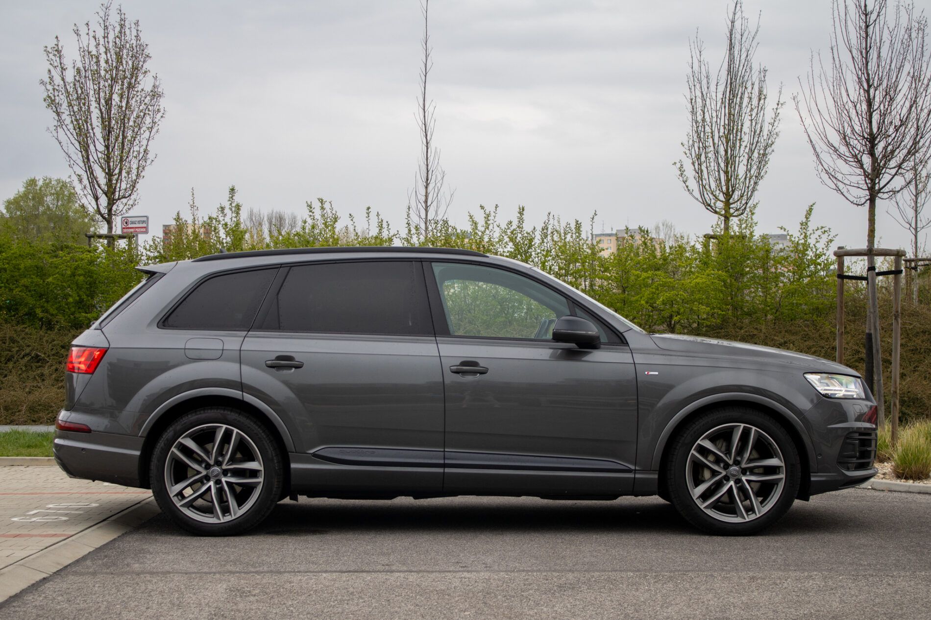 Audi Q7 - fotka 4