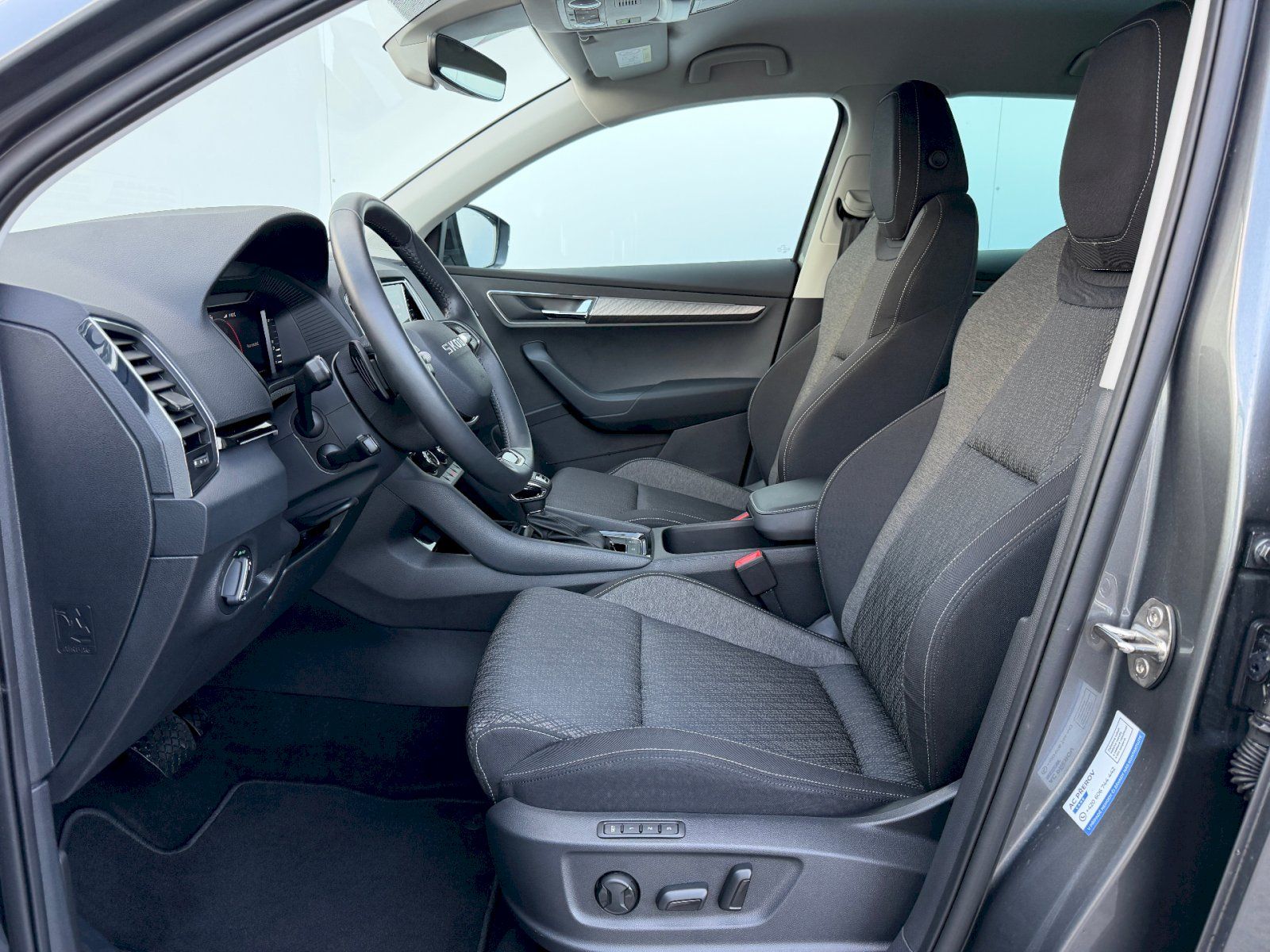 Škoda Karoq, 2.0 TDI 110kW 4x4 DSG Top Sele - fotka 5