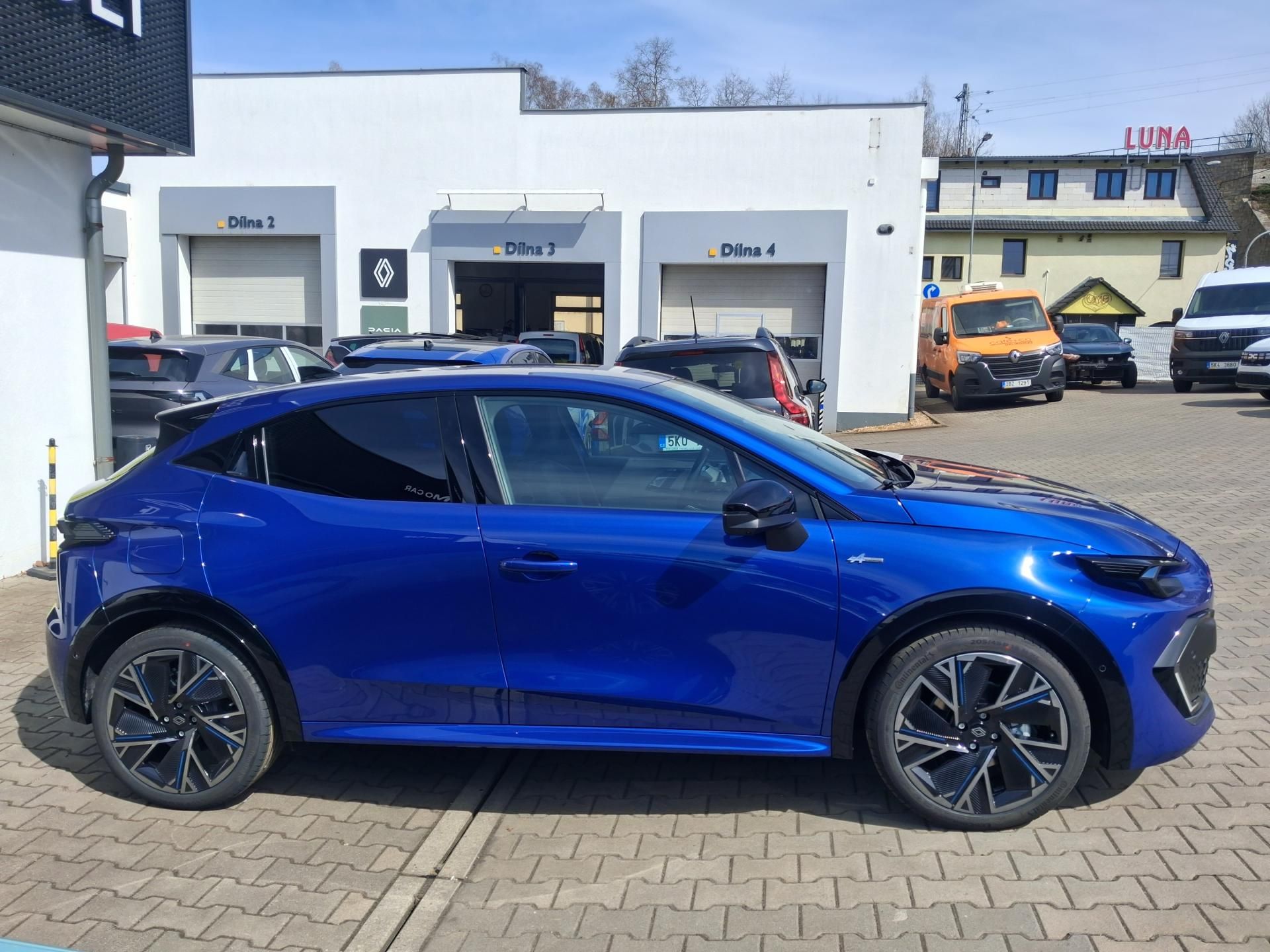 Renault Clio, esprit Alpine full hybrid - fotka 4