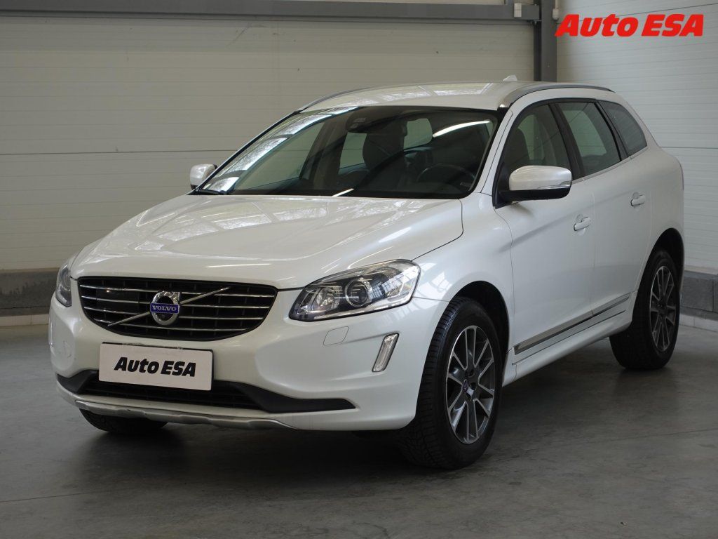 Volvo XC60, 2.4D5 AWD,ČR,Summum,AT - fotka 3