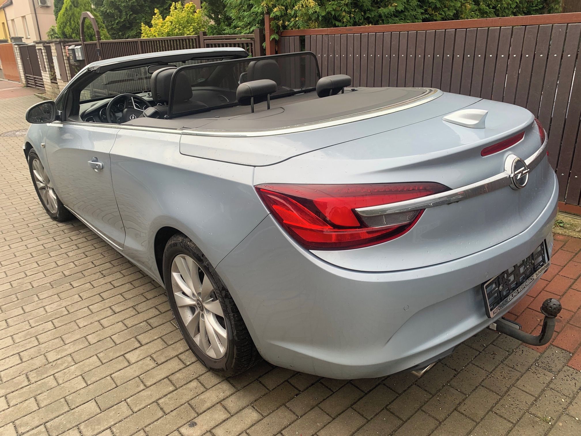 Opel Cascada, Opel Cascada havarovaná - fotka 3
