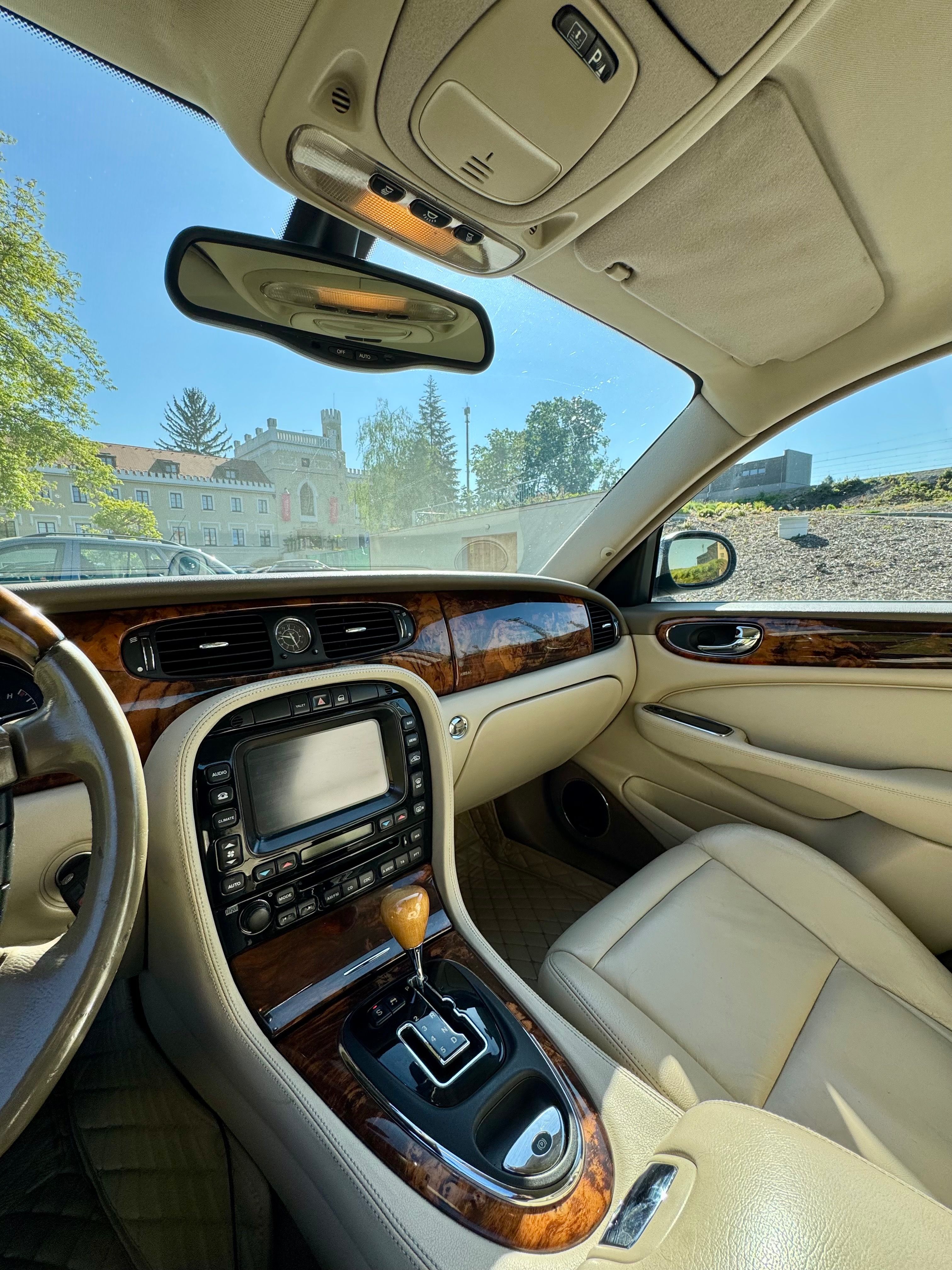 Jaguar XJ, XJ350 3,5l V8 - fotka 6